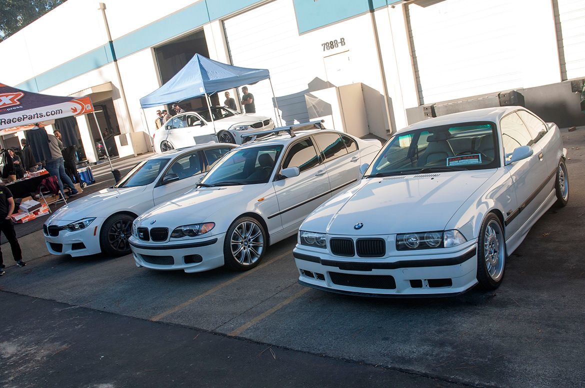 Black Chevrolet 6th Gen Camaro SS with 19" ARC-8 Apex wheels in Satin Black