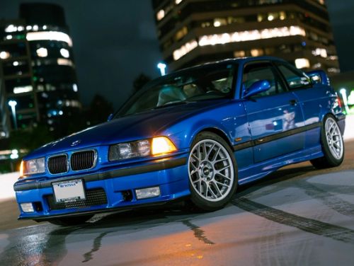 Blue BMW M3 - ARC-8 in Hyper Black
