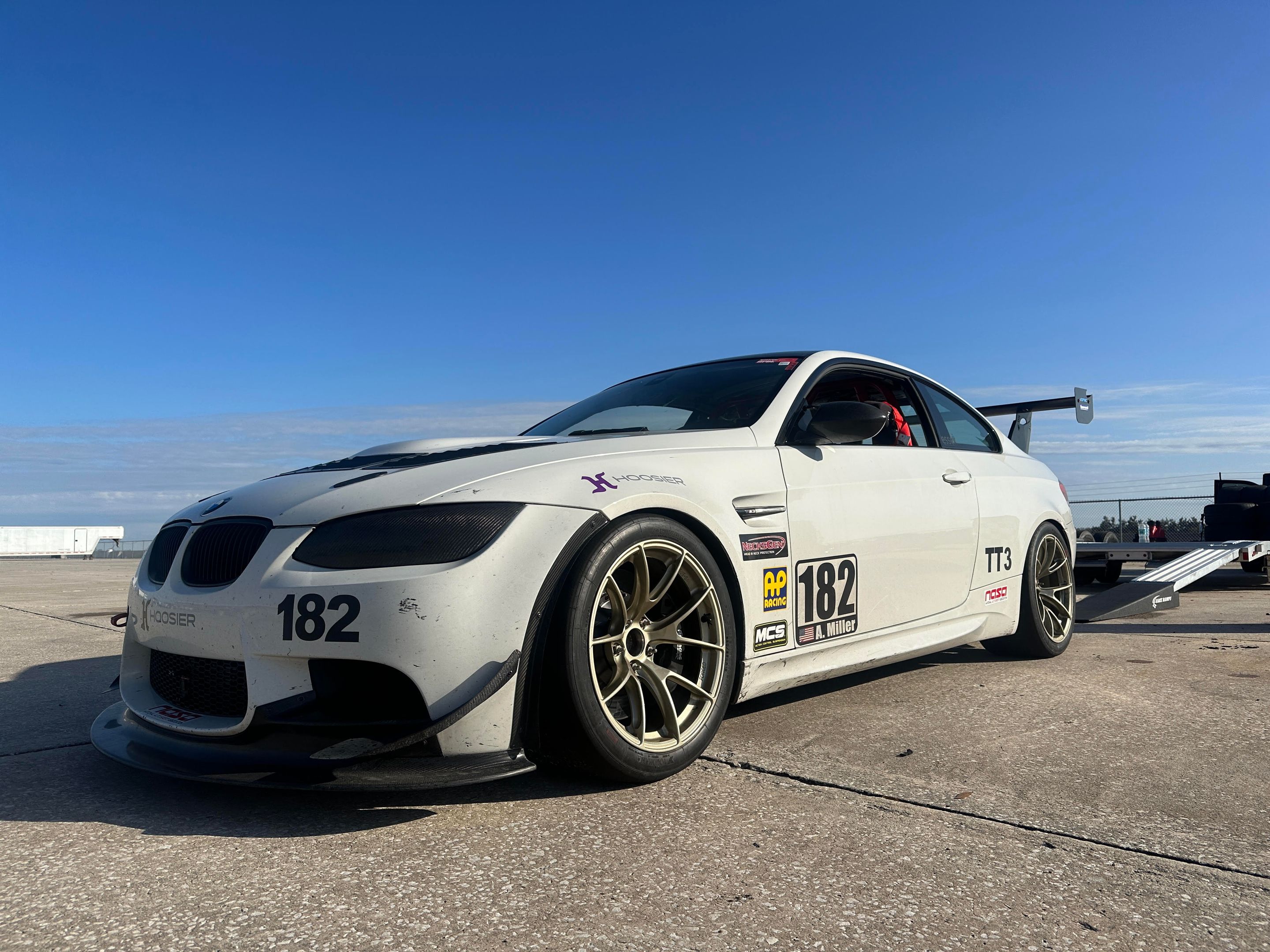 White BMW E92 Coupe M3 with 18" VS-5RS Apex wheels in Motorsport Gold