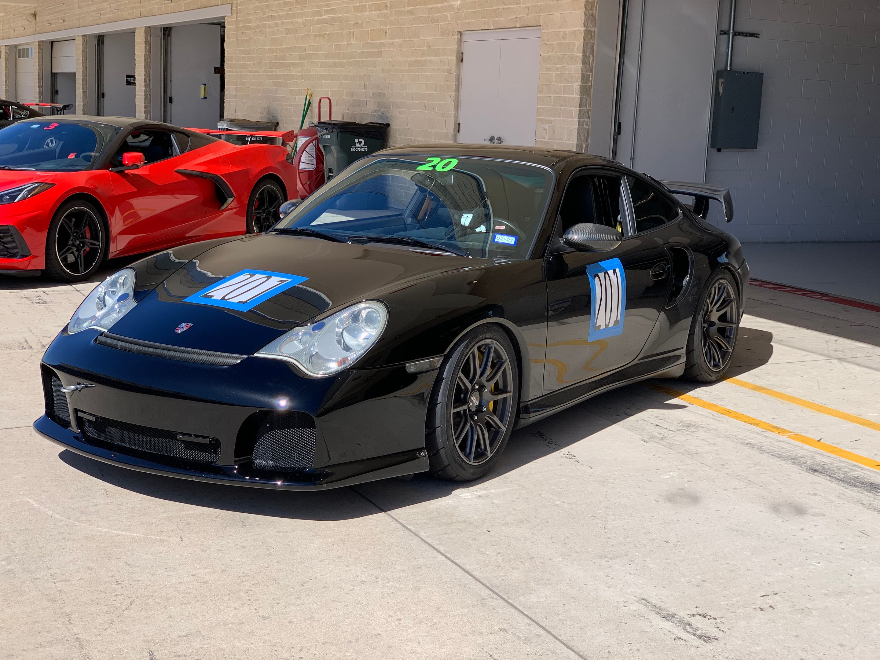 Black Porsche 911 996 GT2 with 18" SM-10 Apex wheels in Anthracite