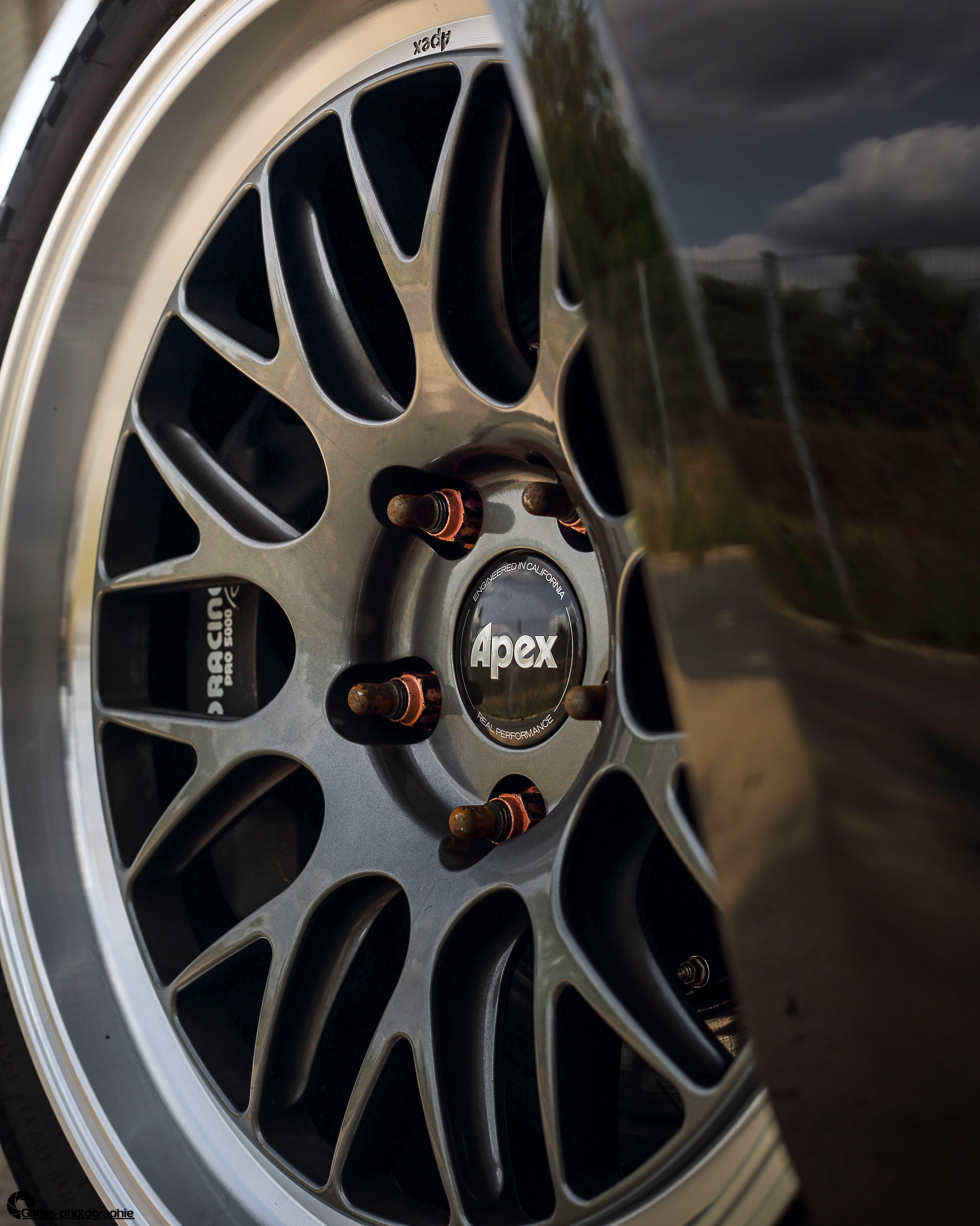 Black BMW F87 M2 with 18" ML-10RT Apex wheels in Machined Lip Anthracite