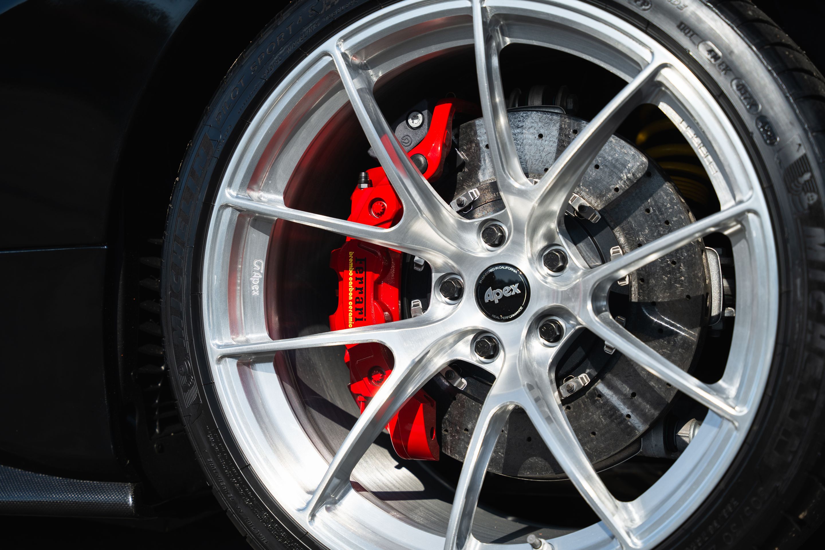 Black Ferrari 488 with 20" VS-5RS Apex wheels in Brushed Clear