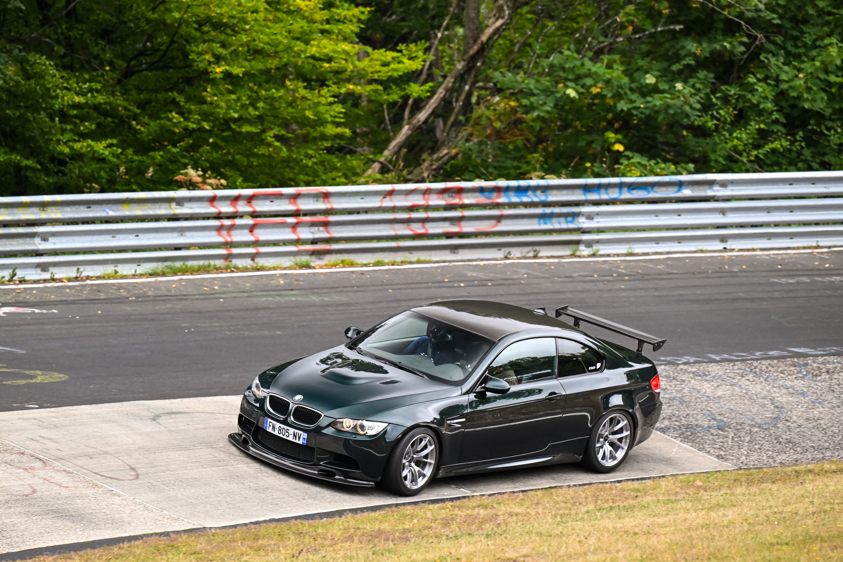 Green BMW E92 Coupe M3 with 18" VS-5RS Apex wheels in Brushed Clear