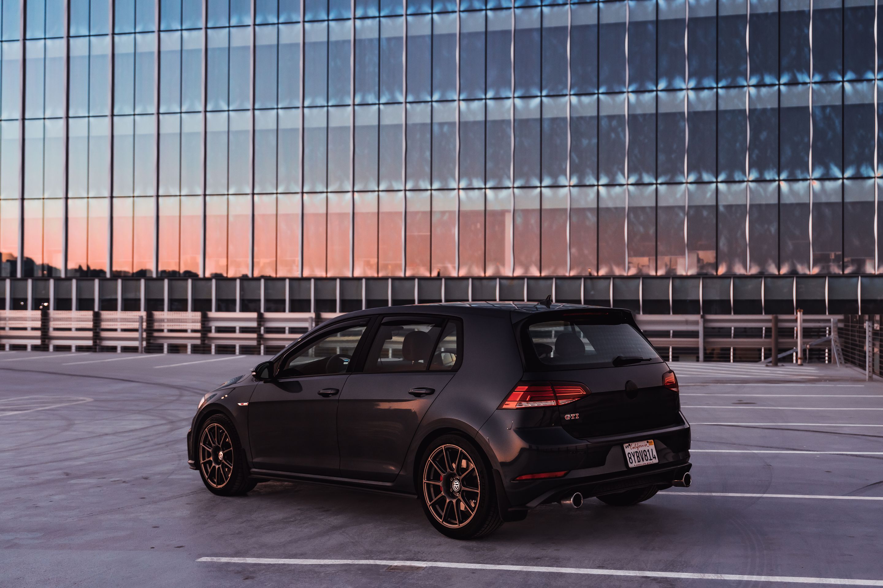 Black VW MK7 GTI with 17" SM-10 Apex wheels in Anthracite