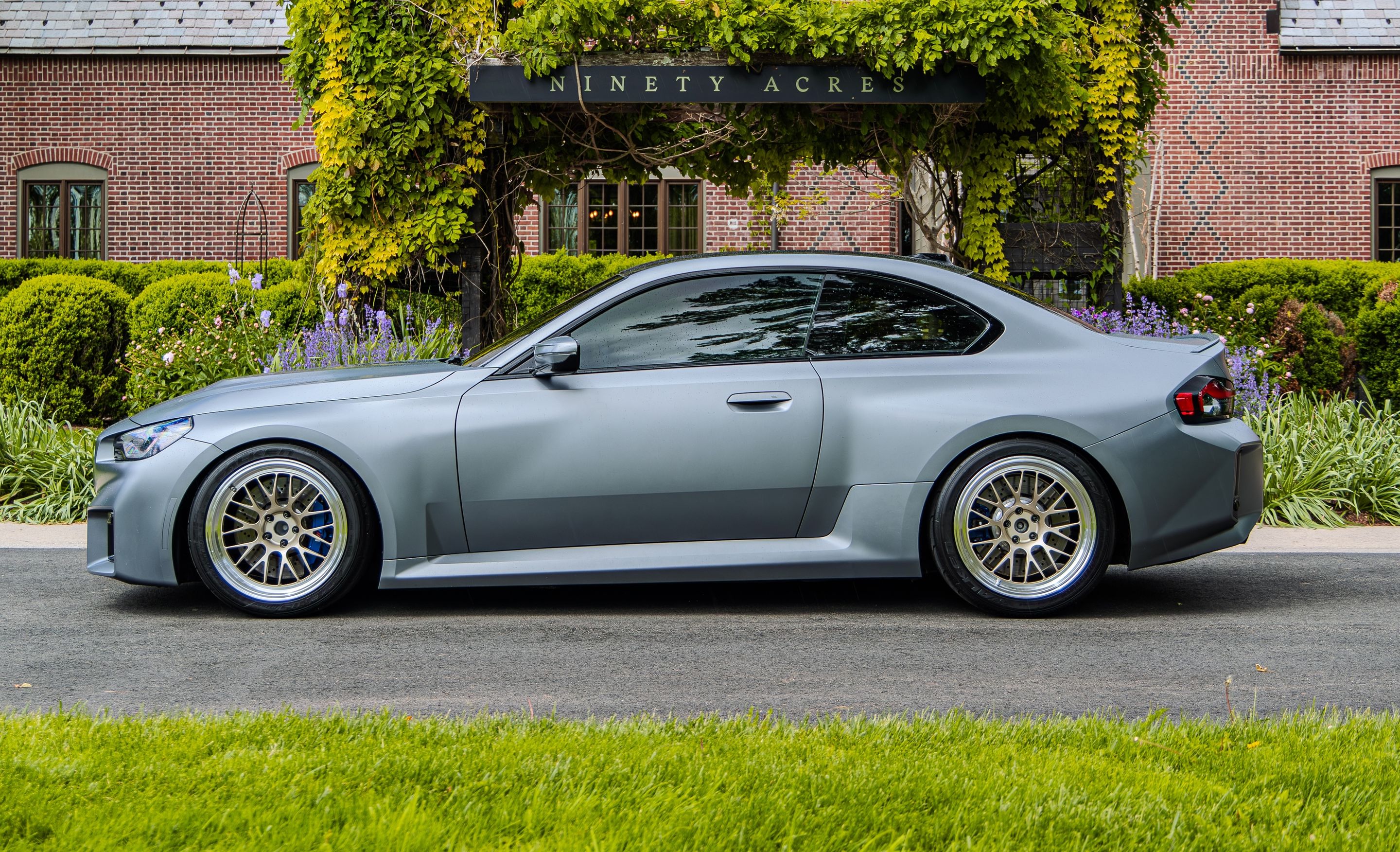 Grey BMW G87 M2 with 19" ML-10RT Apex wheels in Machined Lip Gloss Motorsport Gold