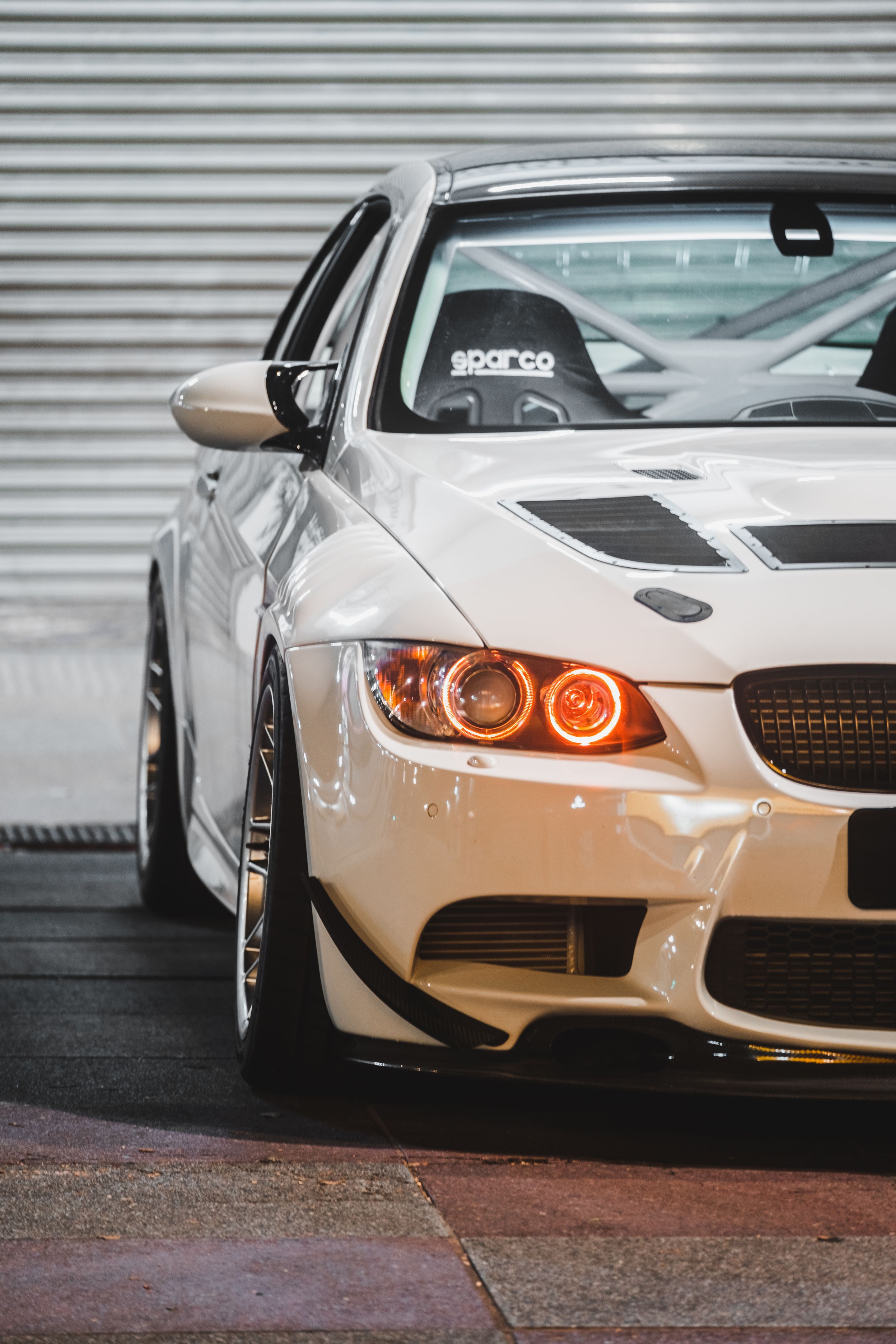 White BMW E92 Coupe M3 with 18" ARC-8 Apex wheels in Hyper Silver