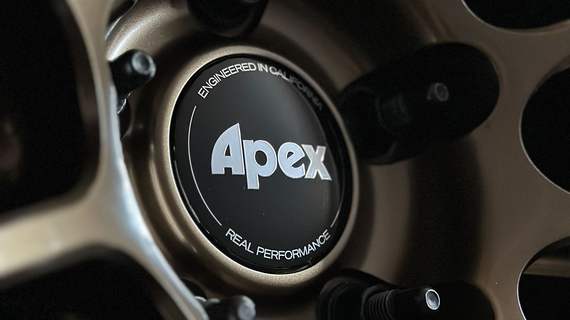 www.apexraceparts.com