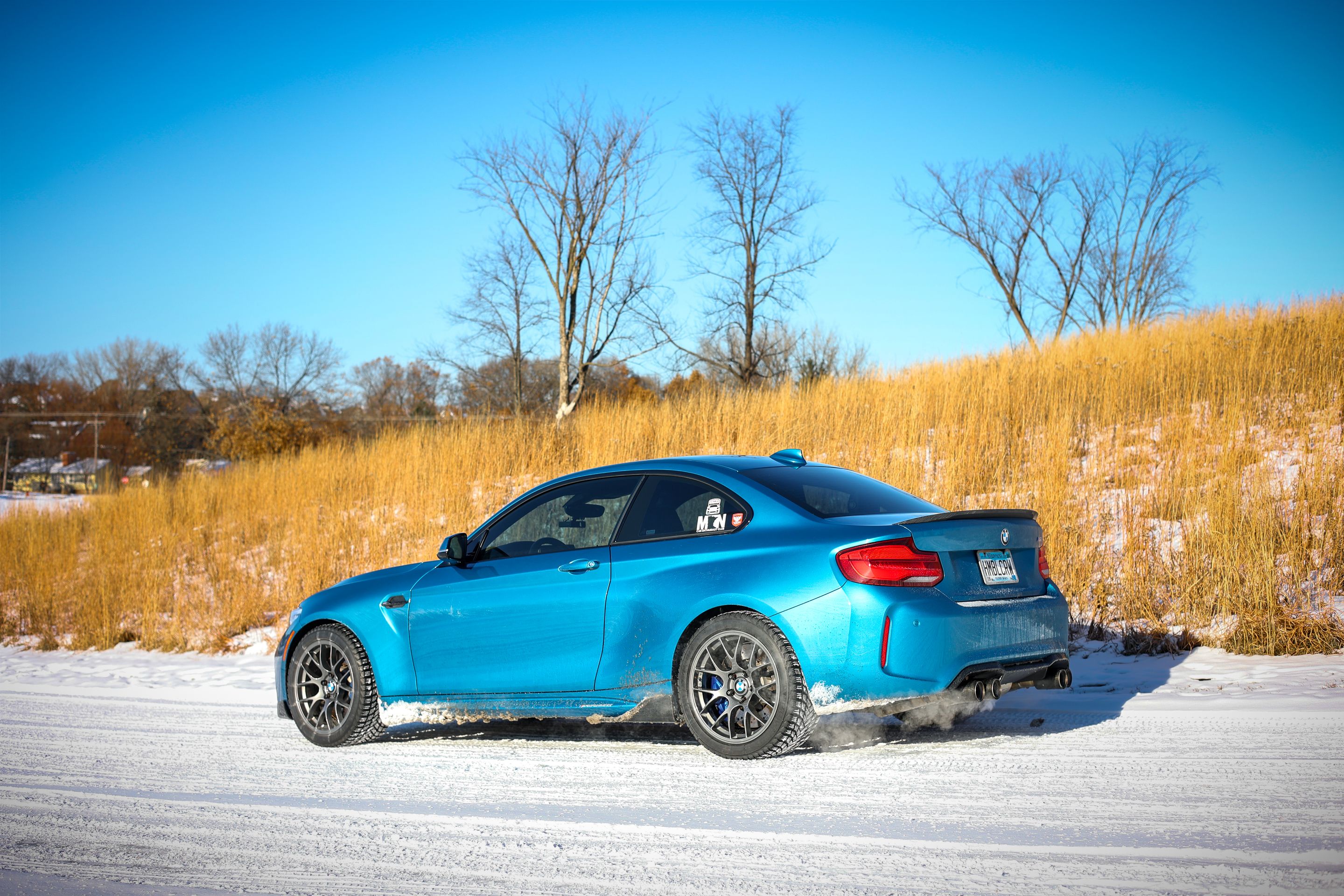 Blue BMW F87 M2 with 18" EC-7 Apex wheels in Anthracite