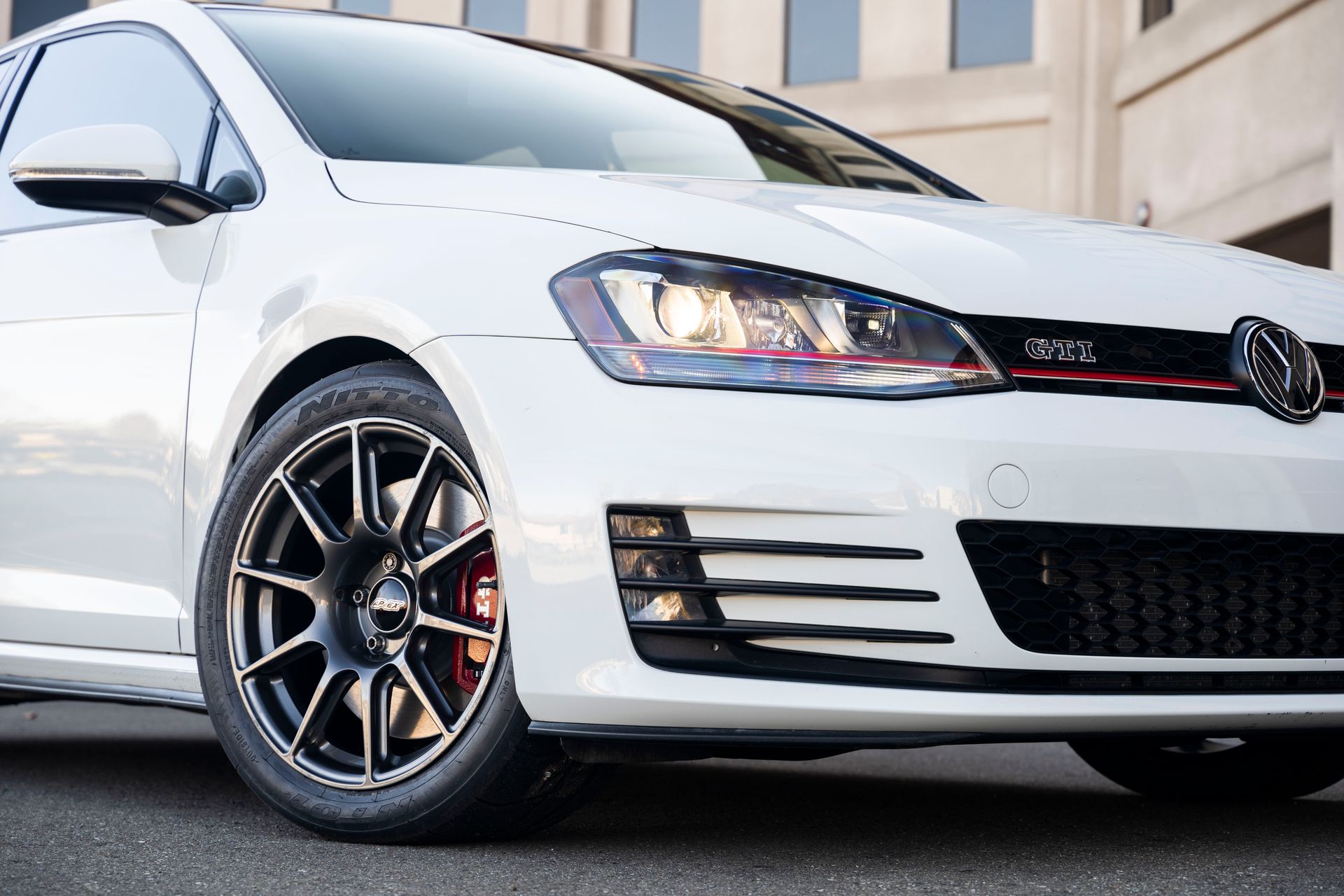 VW MK7 GTI with 17" SM-10 in Anthracite