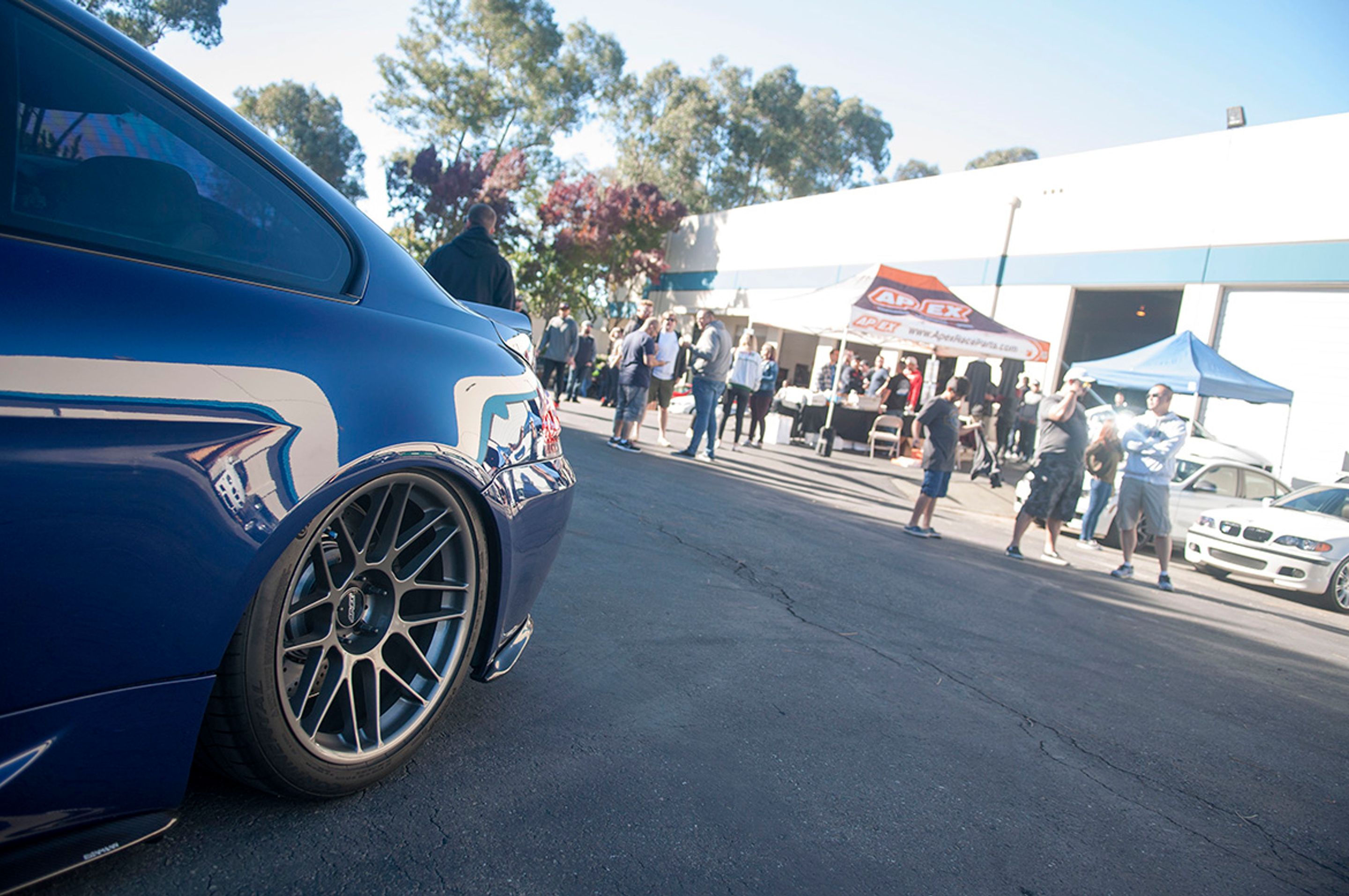 Black Chevrolet 6th Gen Camaro SS with 19" ARC-8 Apex wheels in Satin Black
