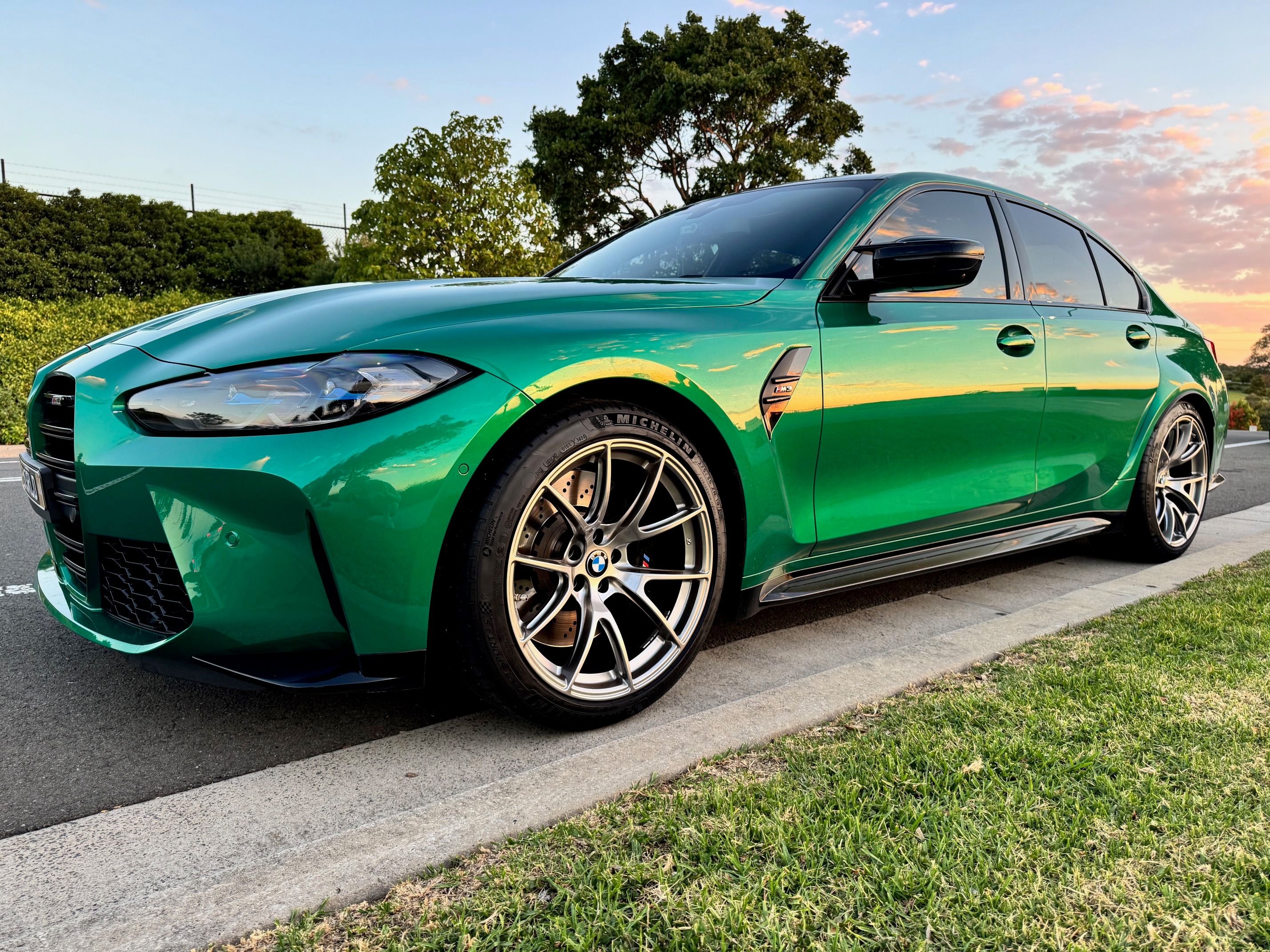 Green BMW G80 M3 with 19" VS-5 Apex wheels in Hyper Black