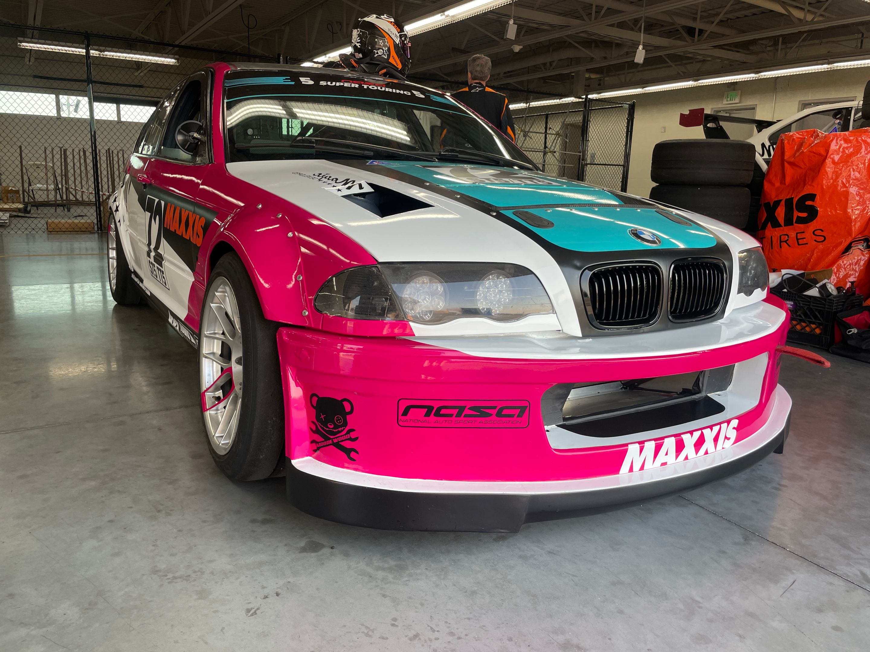 Multicolor BMW E46 3 Series with 17" ARC-8 Apex wheels in Hyper Silver