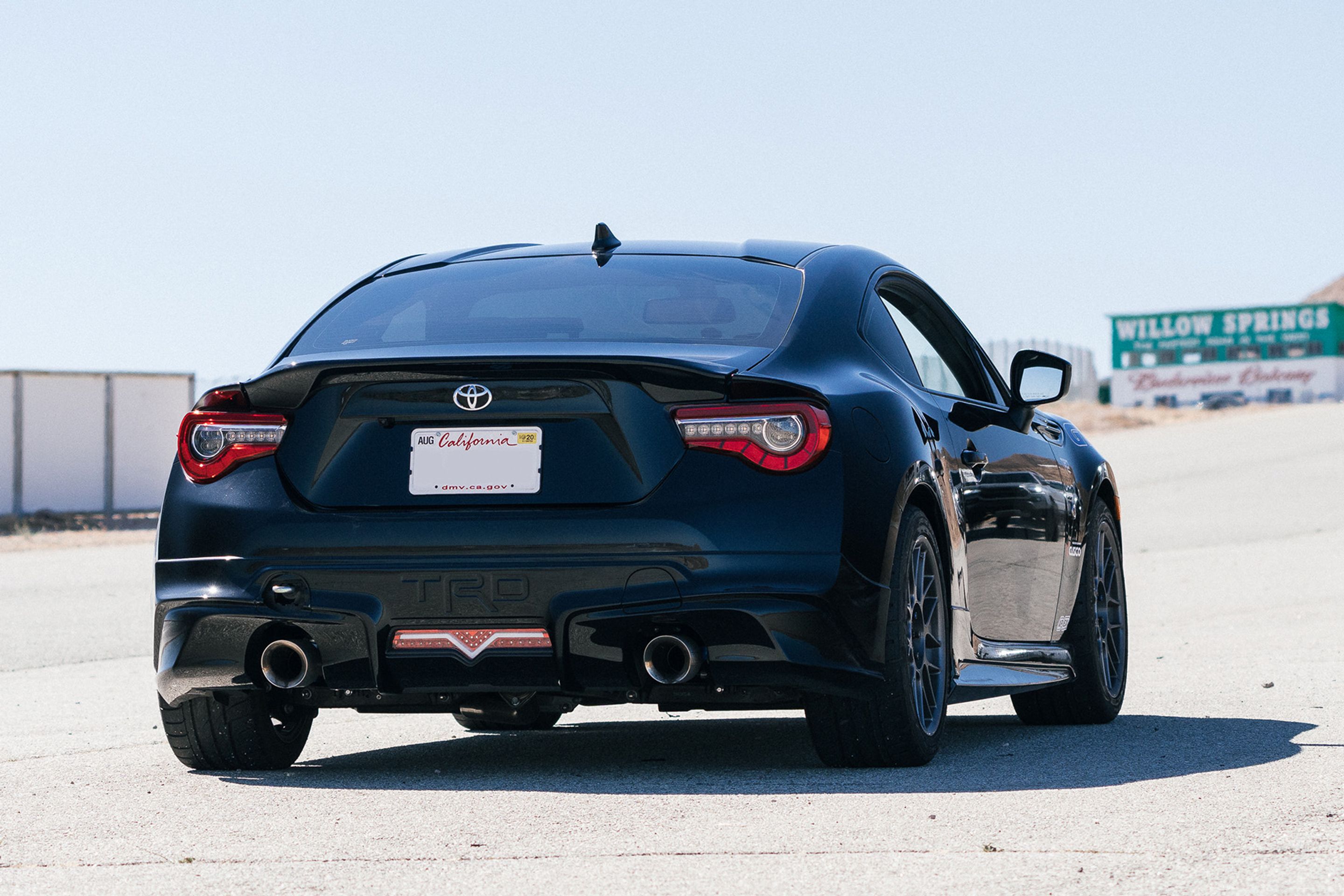 Black Toyota 86 / GT86 / FT86 with 17" ARC-8 Apex wheels in Anthracite