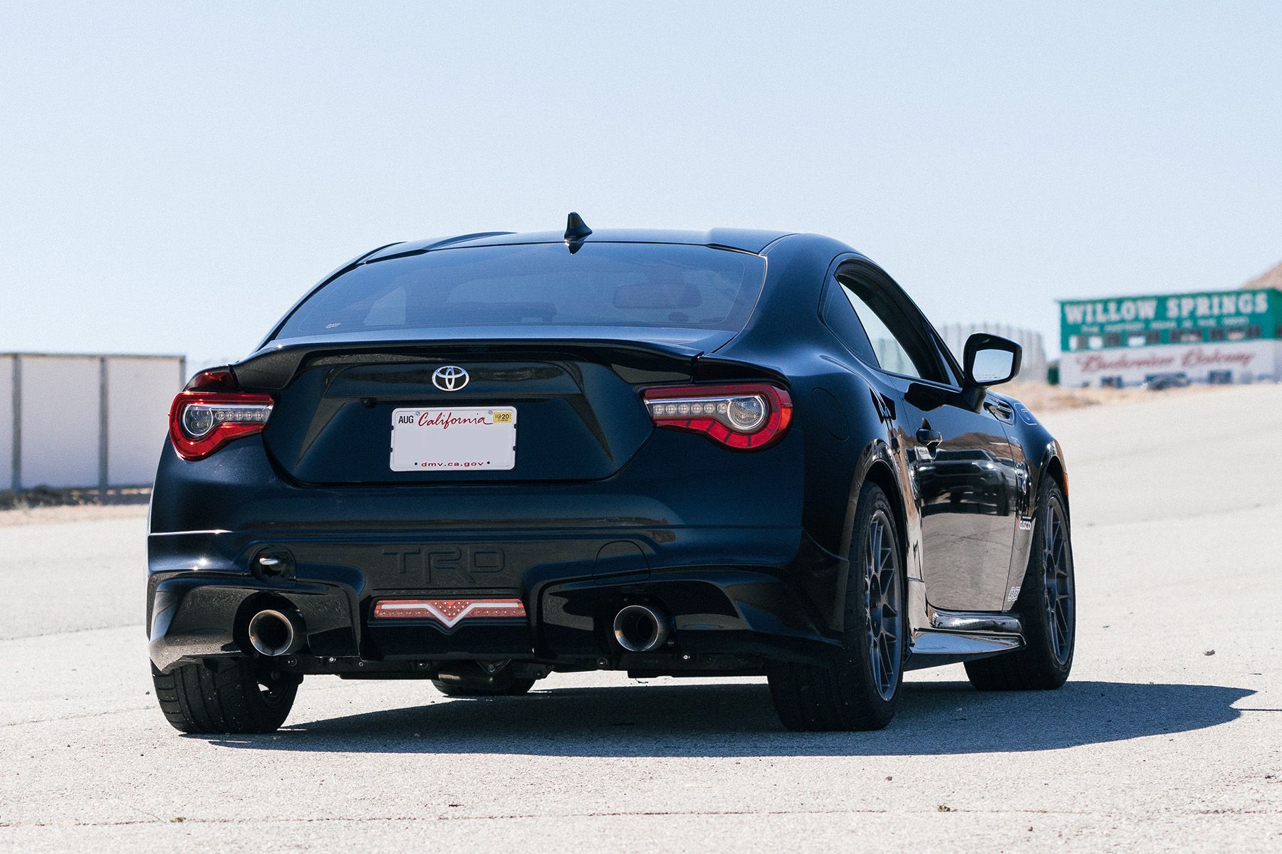 Black Toyota 86 / GT86 / FT86 with 17" ARC-8 Apex wheels in Anthracite