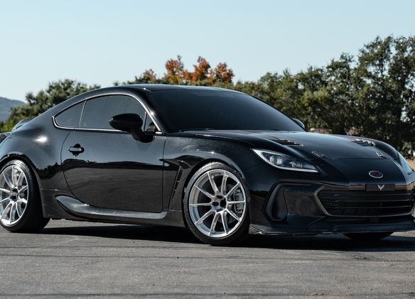 Subaru ZD8 / Gen 2 BRZ with 18" SM-10RS in Brushed Clear