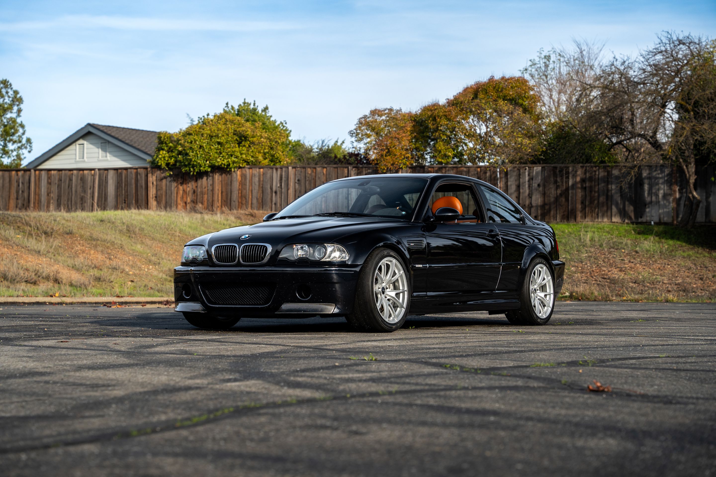 Black BMW E46 M3 with 18" VS-5 Apex wheels in Race Silver