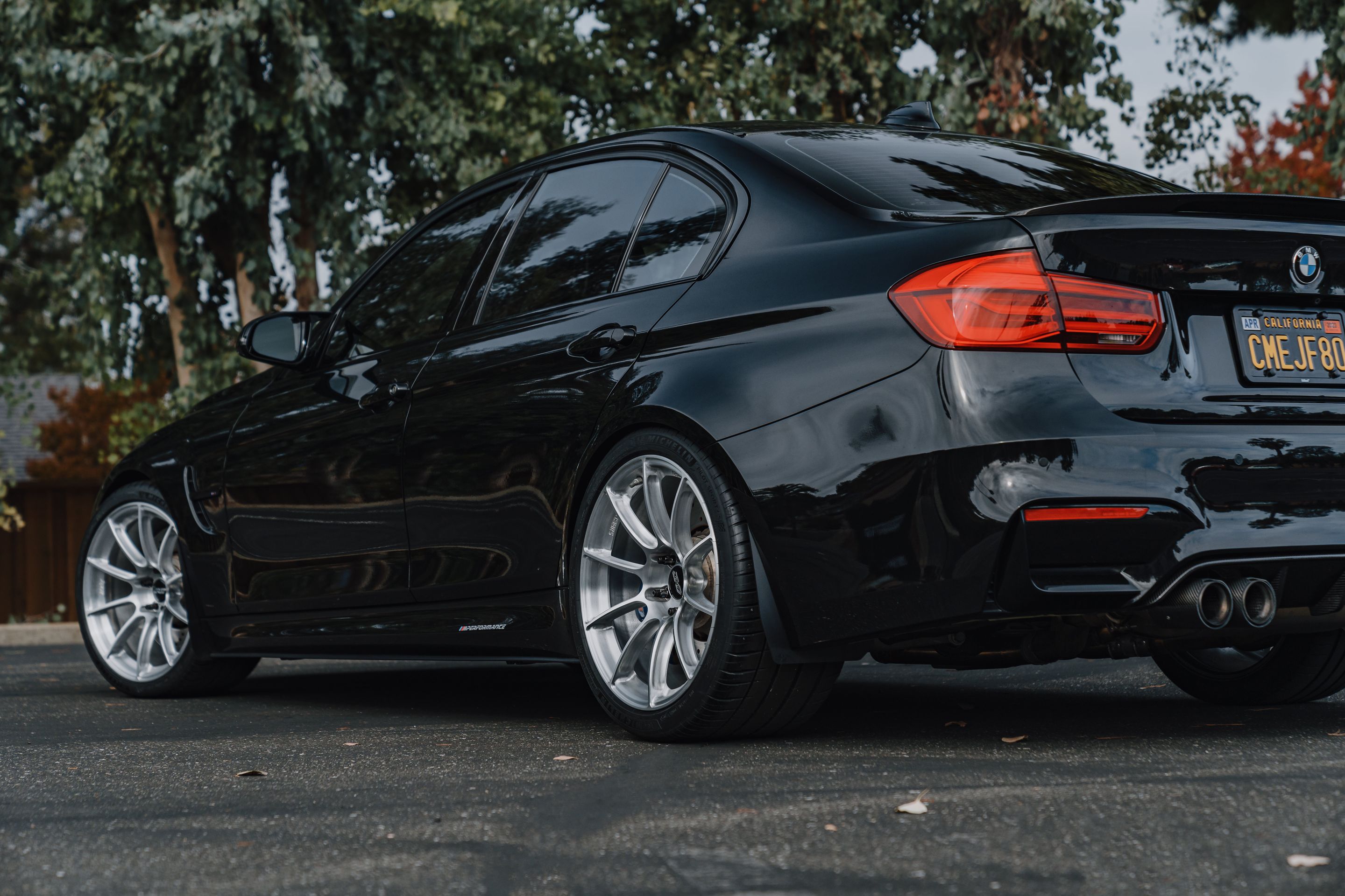 Black BMW F80 M3 with 19" SM-10RS Apex wheels in Brushed Clear