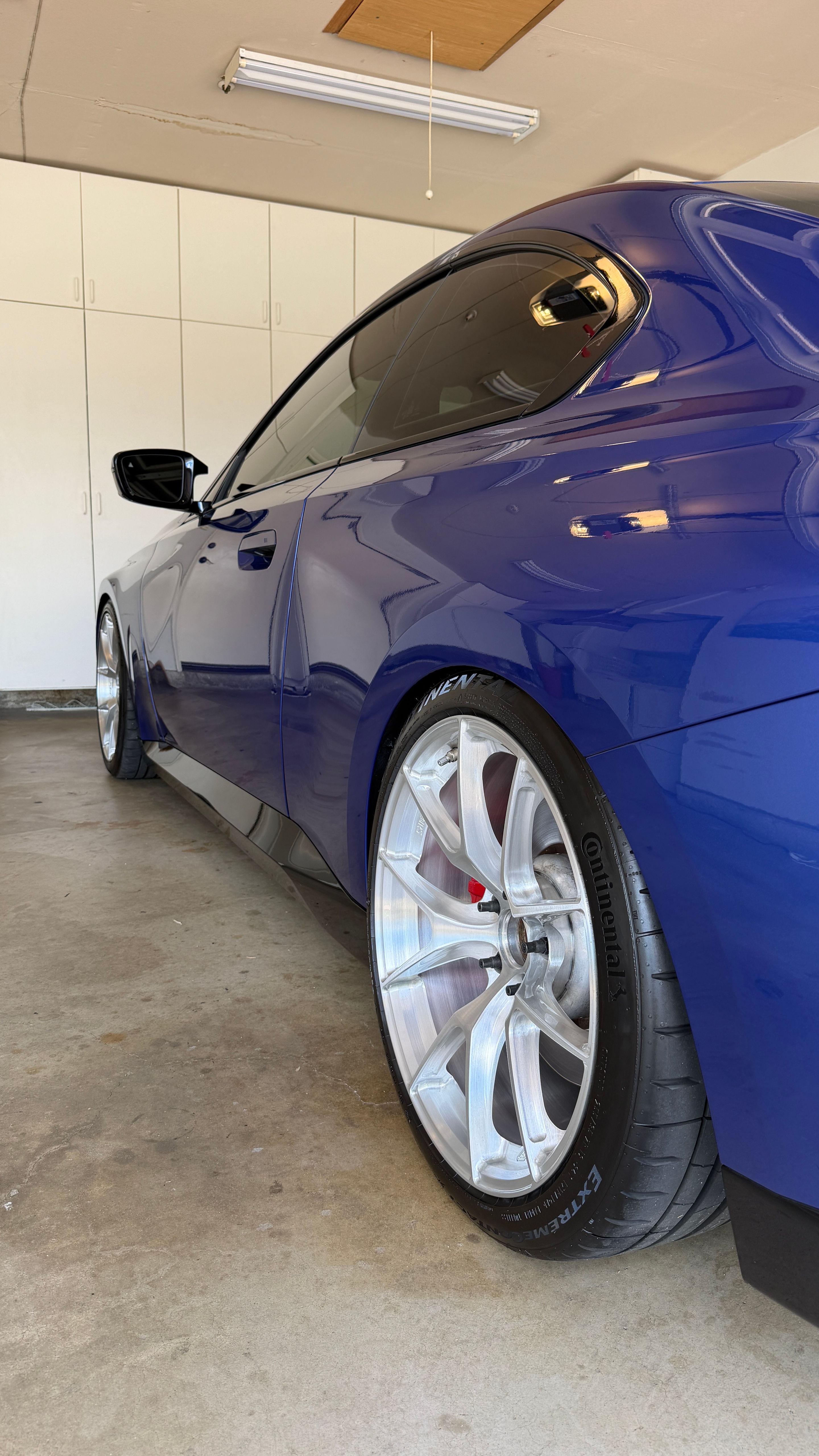 Blue BMW G42 2 Series with 19" VS-5RS Apex wheels in Brushed Clear