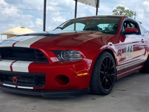 Red Ford Mustang - VS-5RE in Satin Black