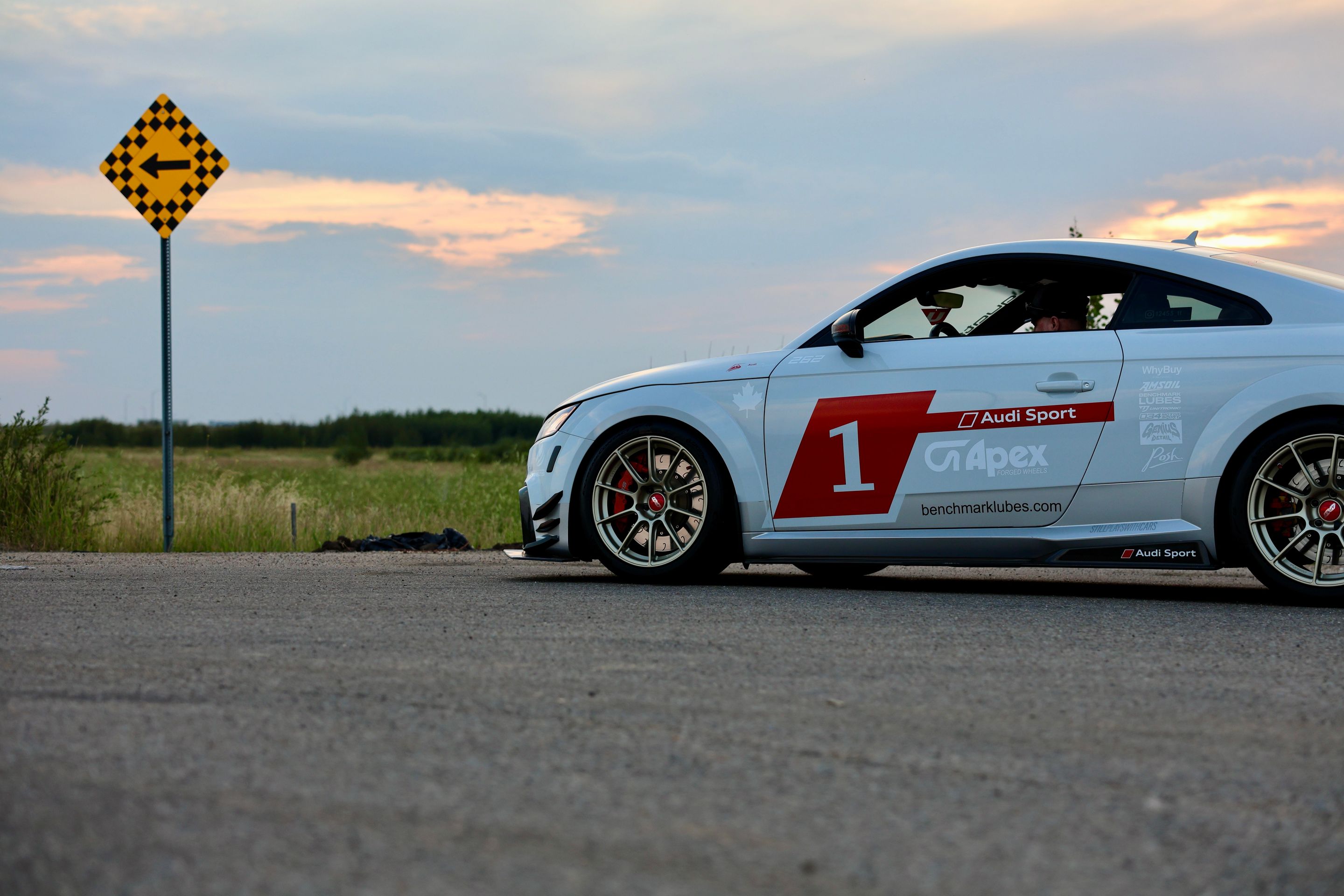 White Audi FV/8S TT RS with 18" SM-10RS Apex wheels in Motorsport Gold