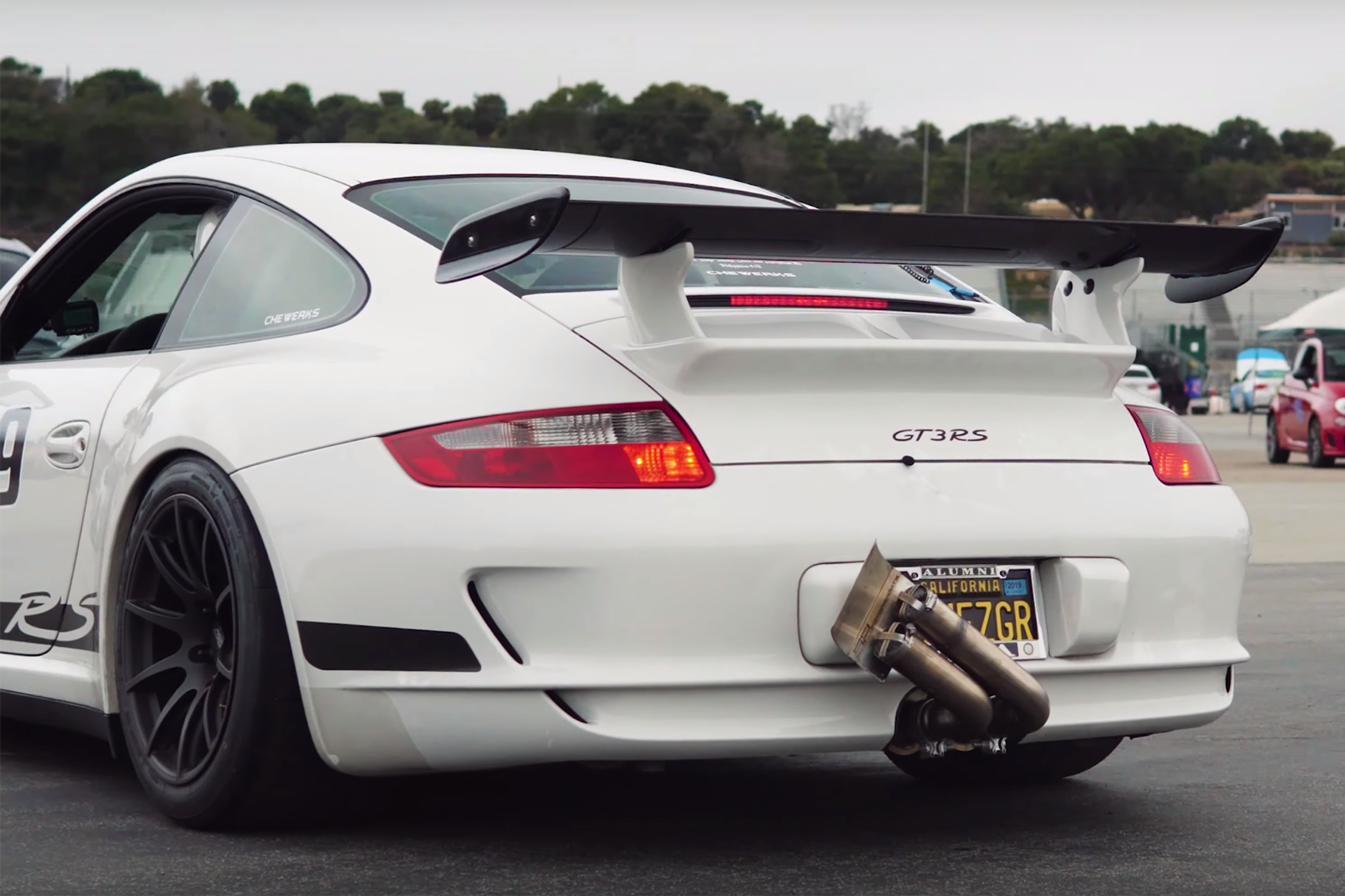 White Porsche 911 997 GT3 RS with 18" SM-10 Apex wheels in Satin Black