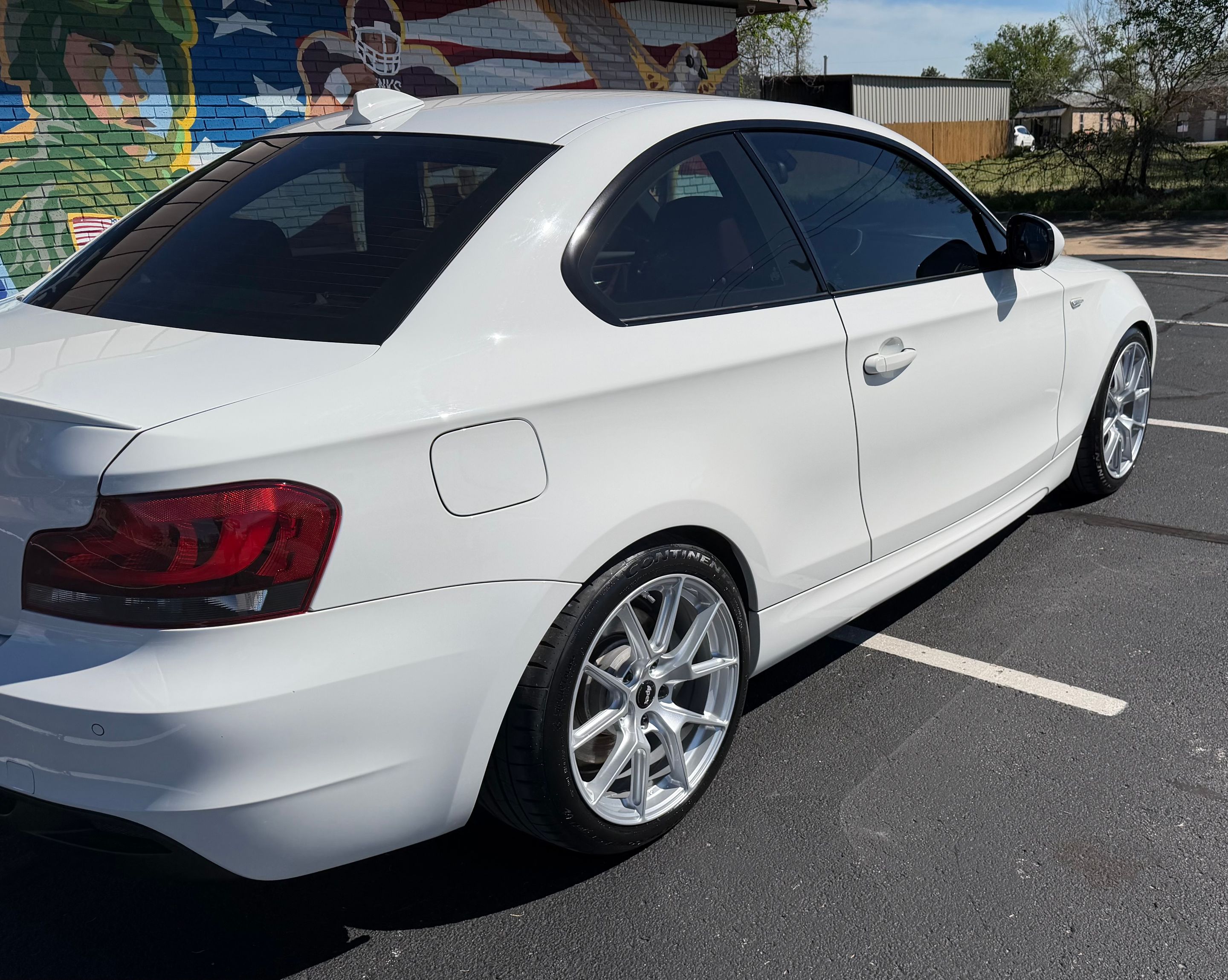 White BMW E82 Coupe 1 Series with 18" VS-5 Apex wheels in Race Silver