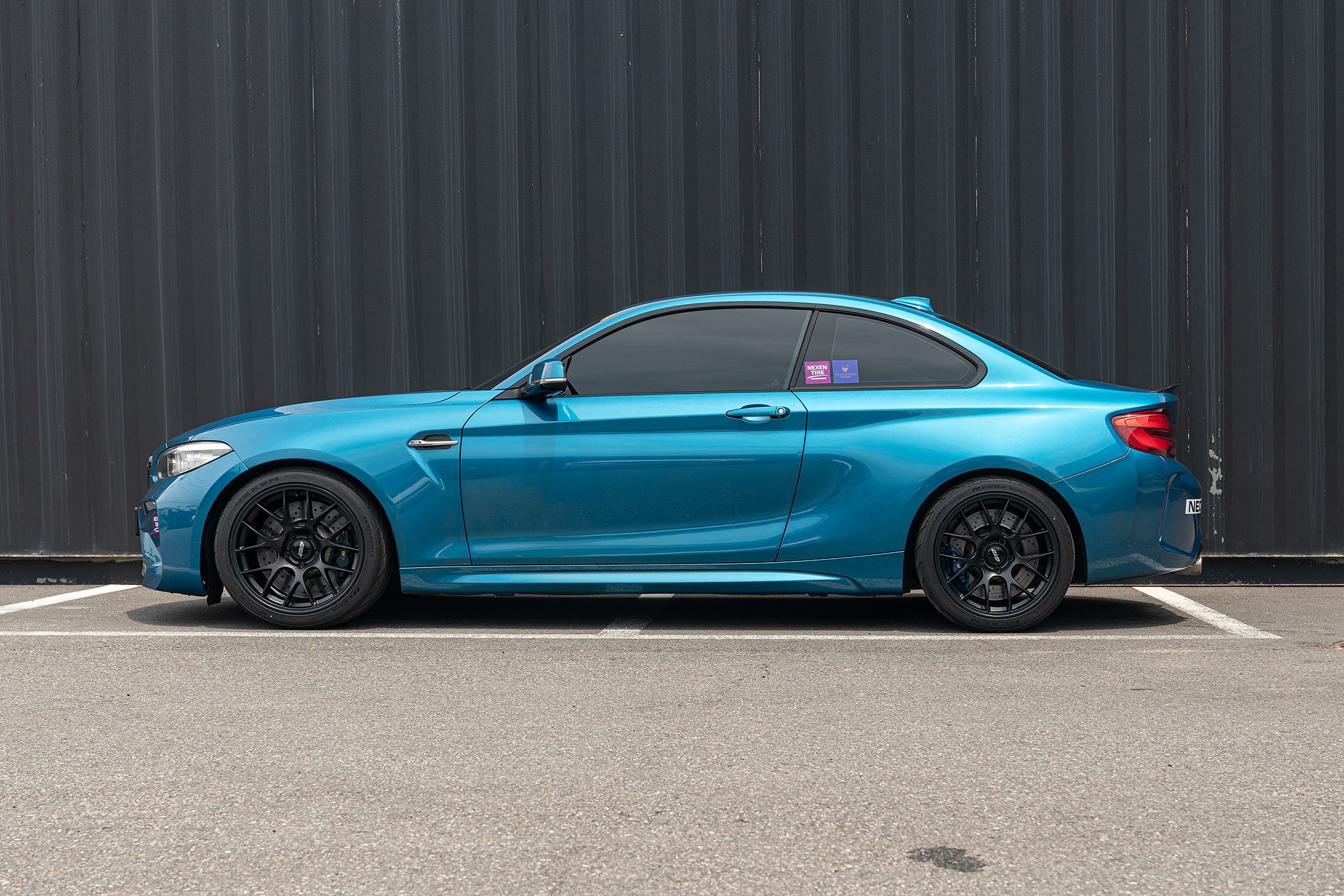 Blue BMW F87 M2 with 18" EC-7 Apex wheels in Satin Black