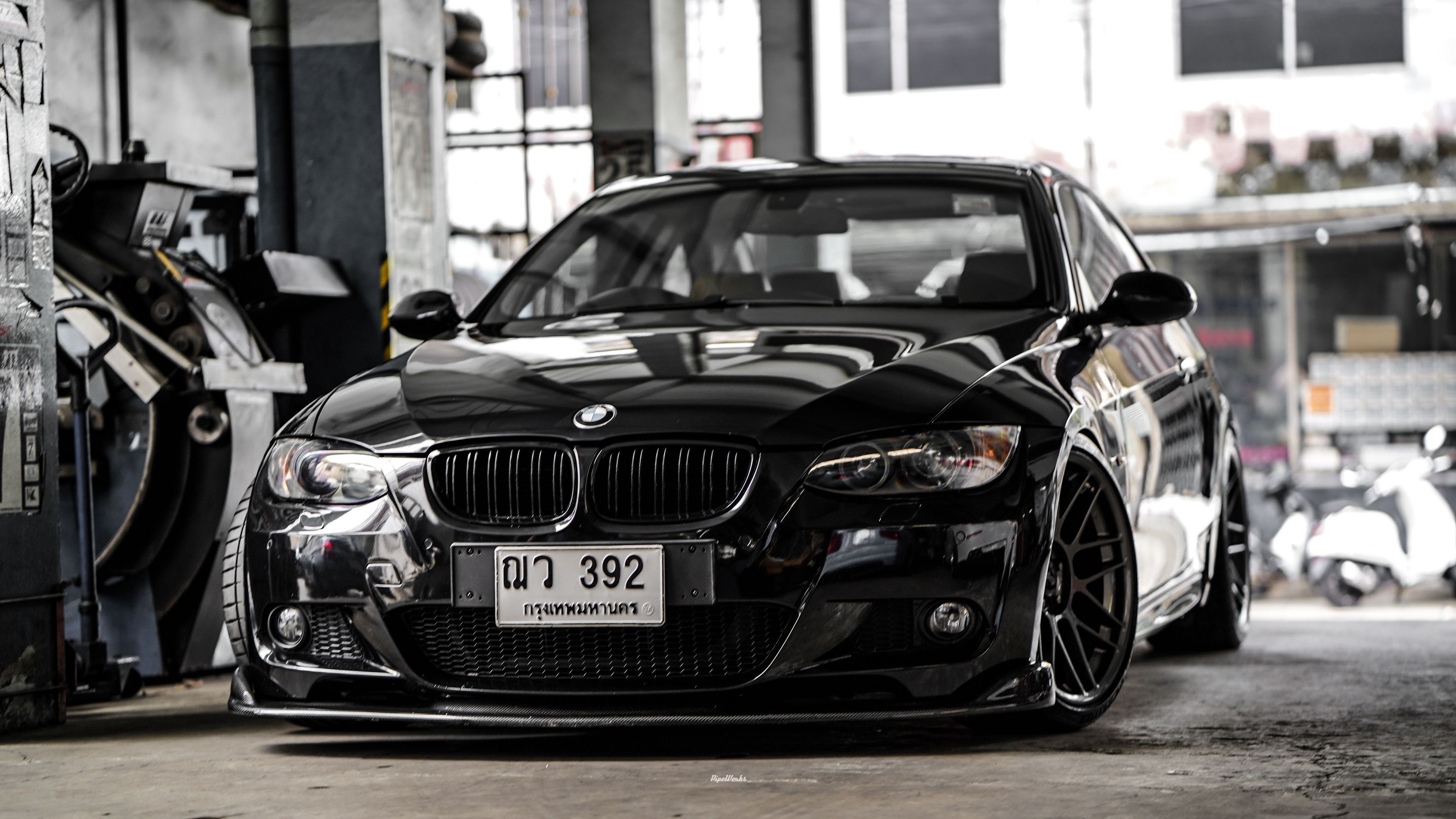 Black BMW E92 Coupe 3 Series with 19" ARC-8 Apex wheels in Anthracite
