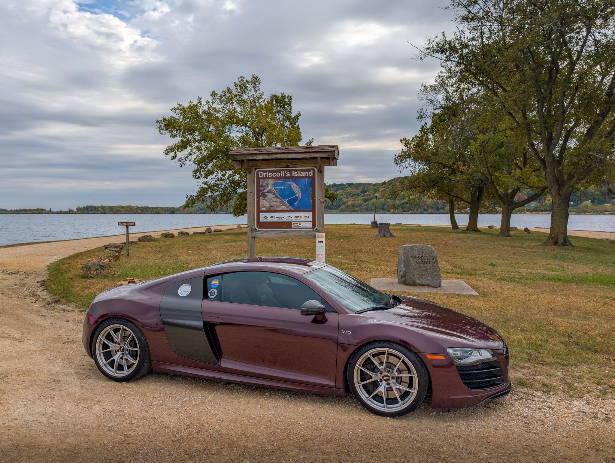Purple Audi Gen 1 R8 with 19" VS-5RS Apex wheels in Brushed Clear