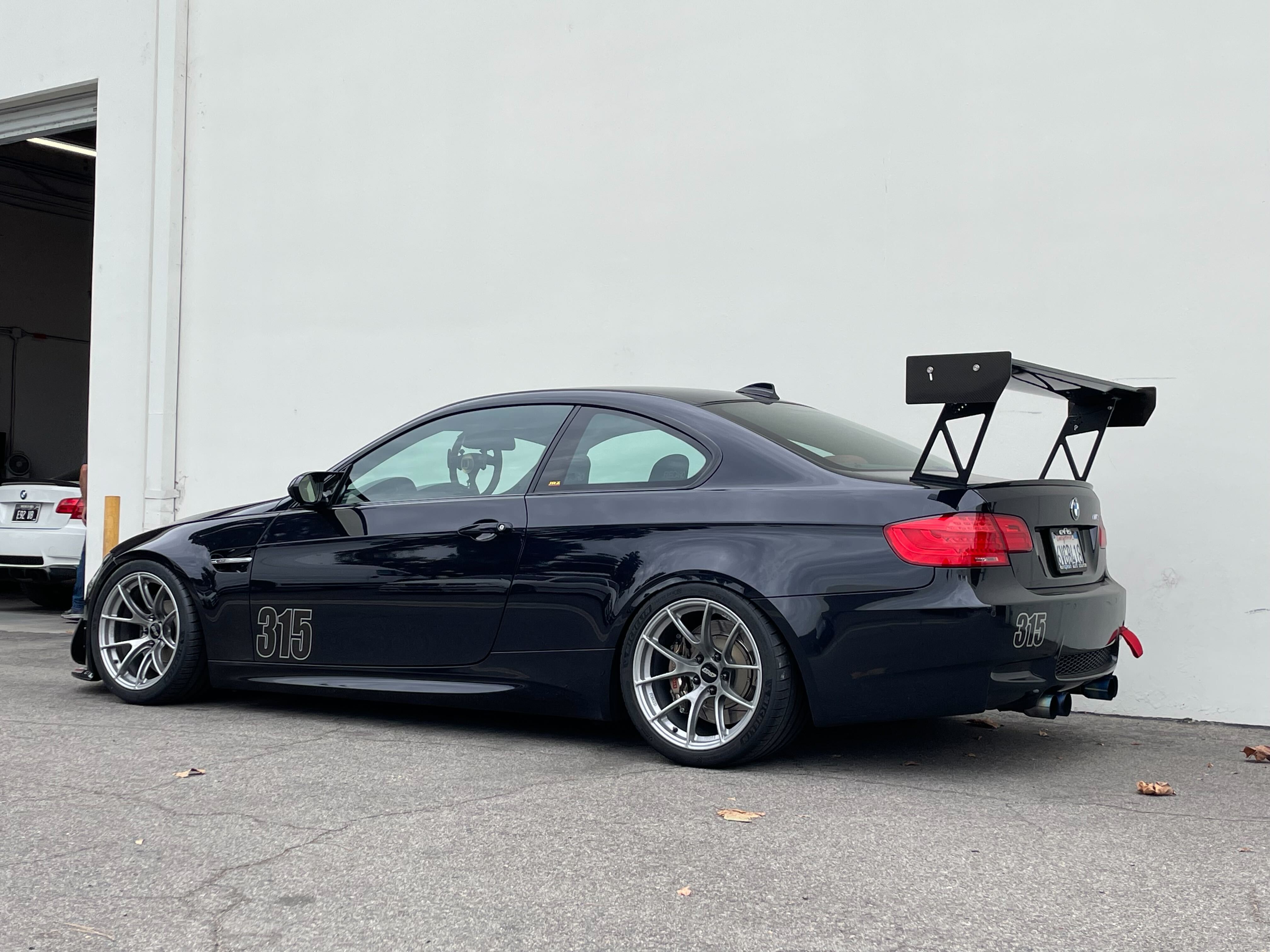 BMW E92 Coupe M3 with 18" VS5RS Wheels in Custom Finish