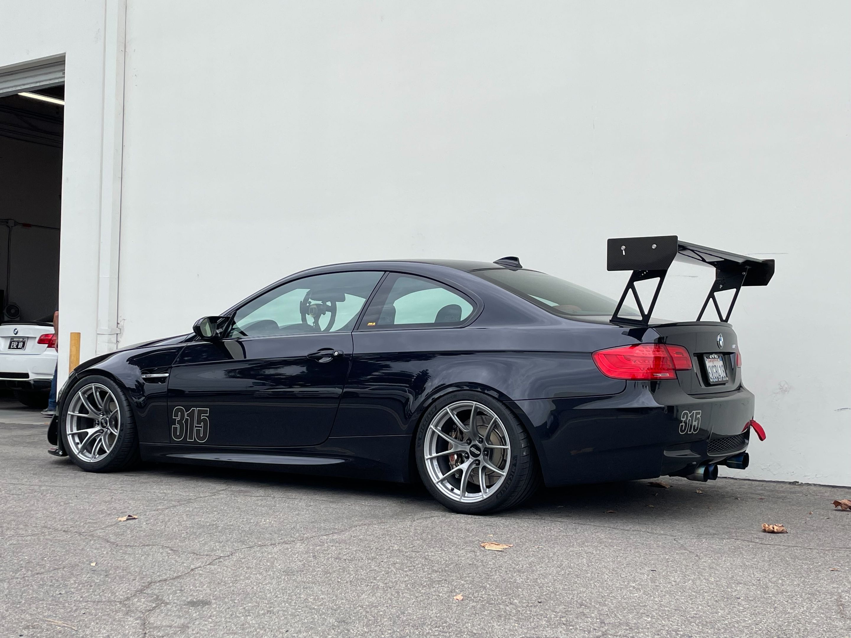 Blue BMW E92 Coupe M3 with 18" VS-5RS Apex wheels in Custom Finish