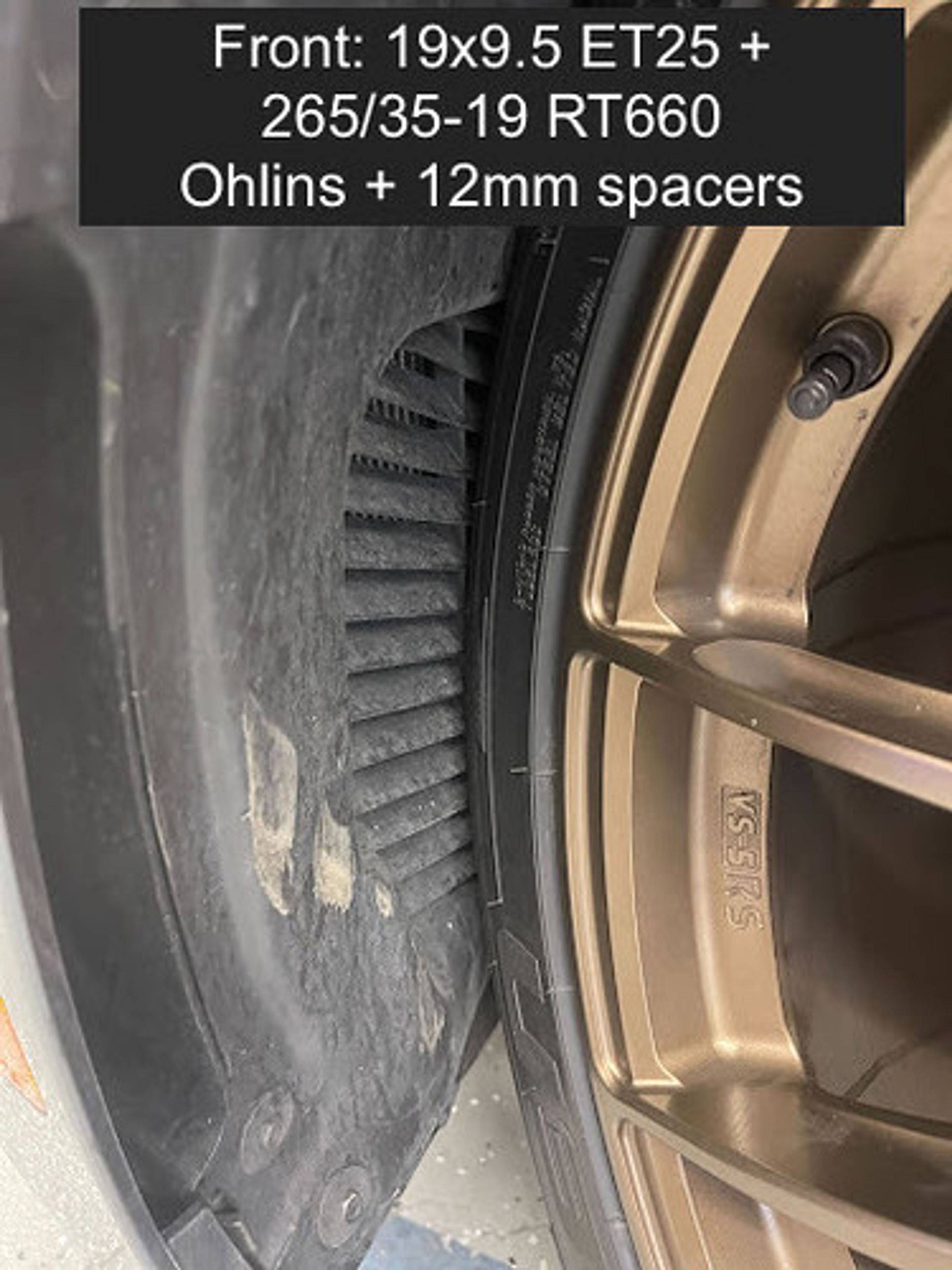 Grey BMW G20 Sedan 3 Series with 19" VS-5RS Apex wheels in Satin Bronze