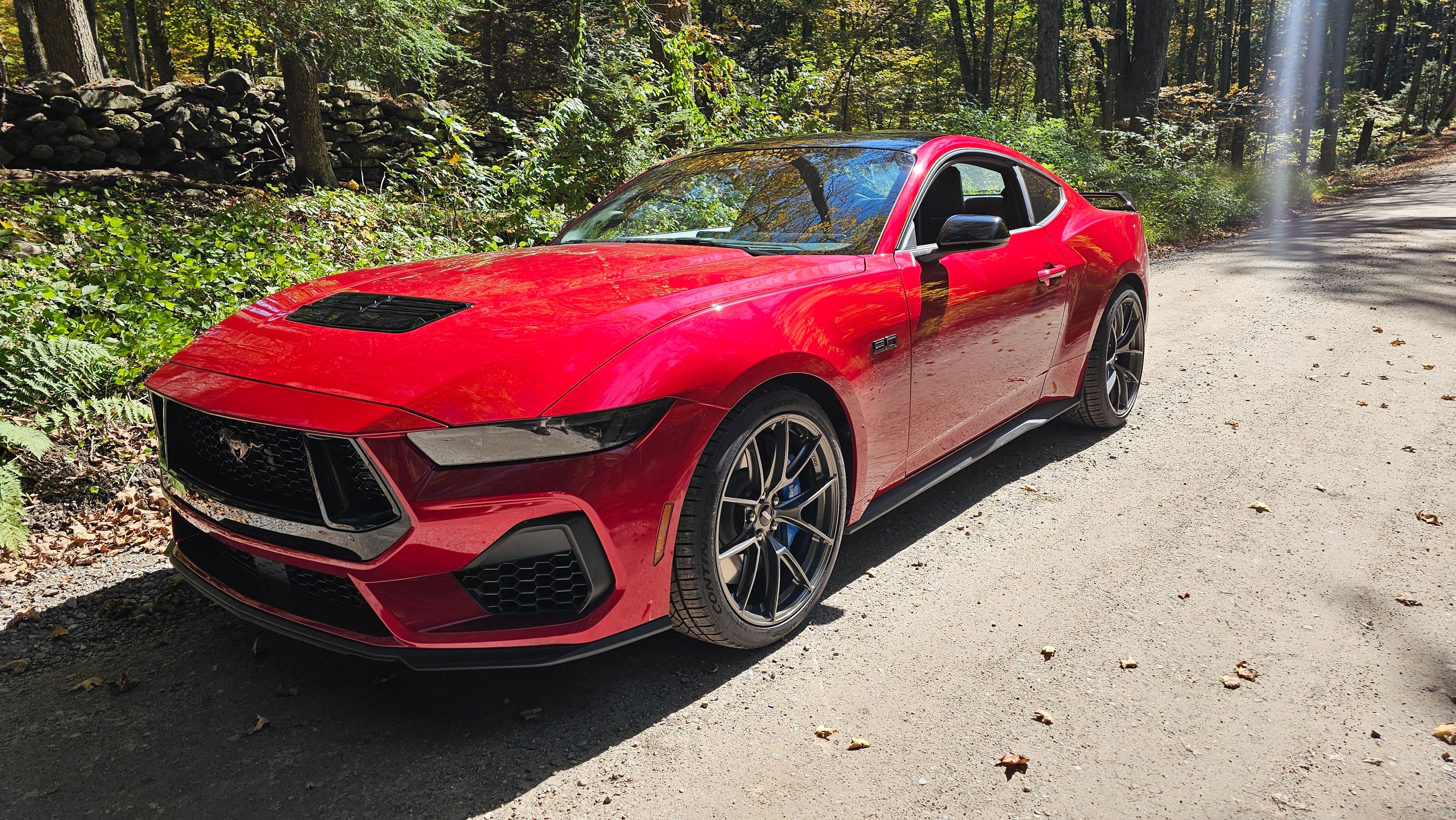 Red Ford S650 Mustang GT with 20" VS-5RS Apex wheels in Anthracite