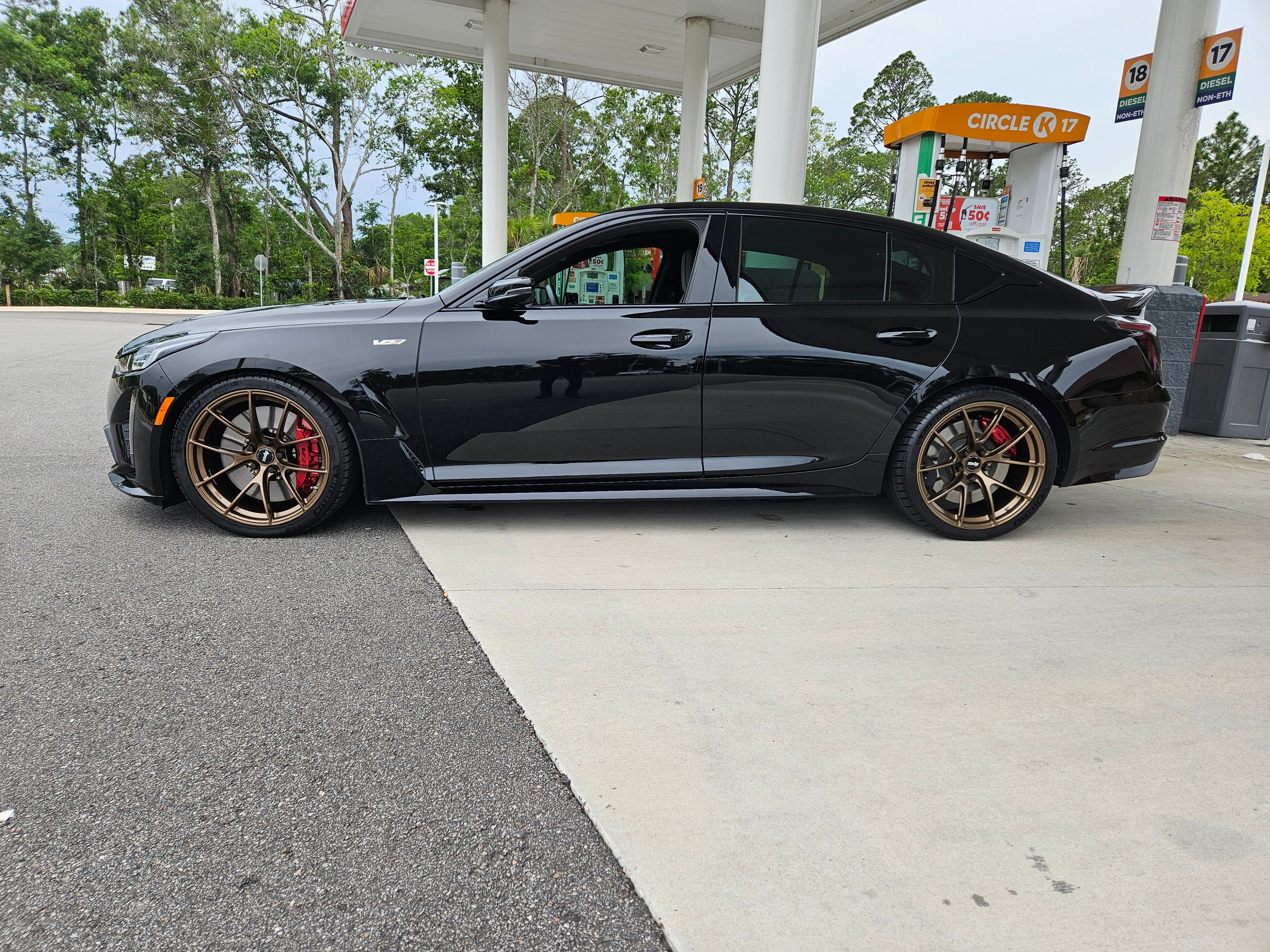 Black Cadillac CT5-V Blackwing - VS-5RS in Satin Bronze