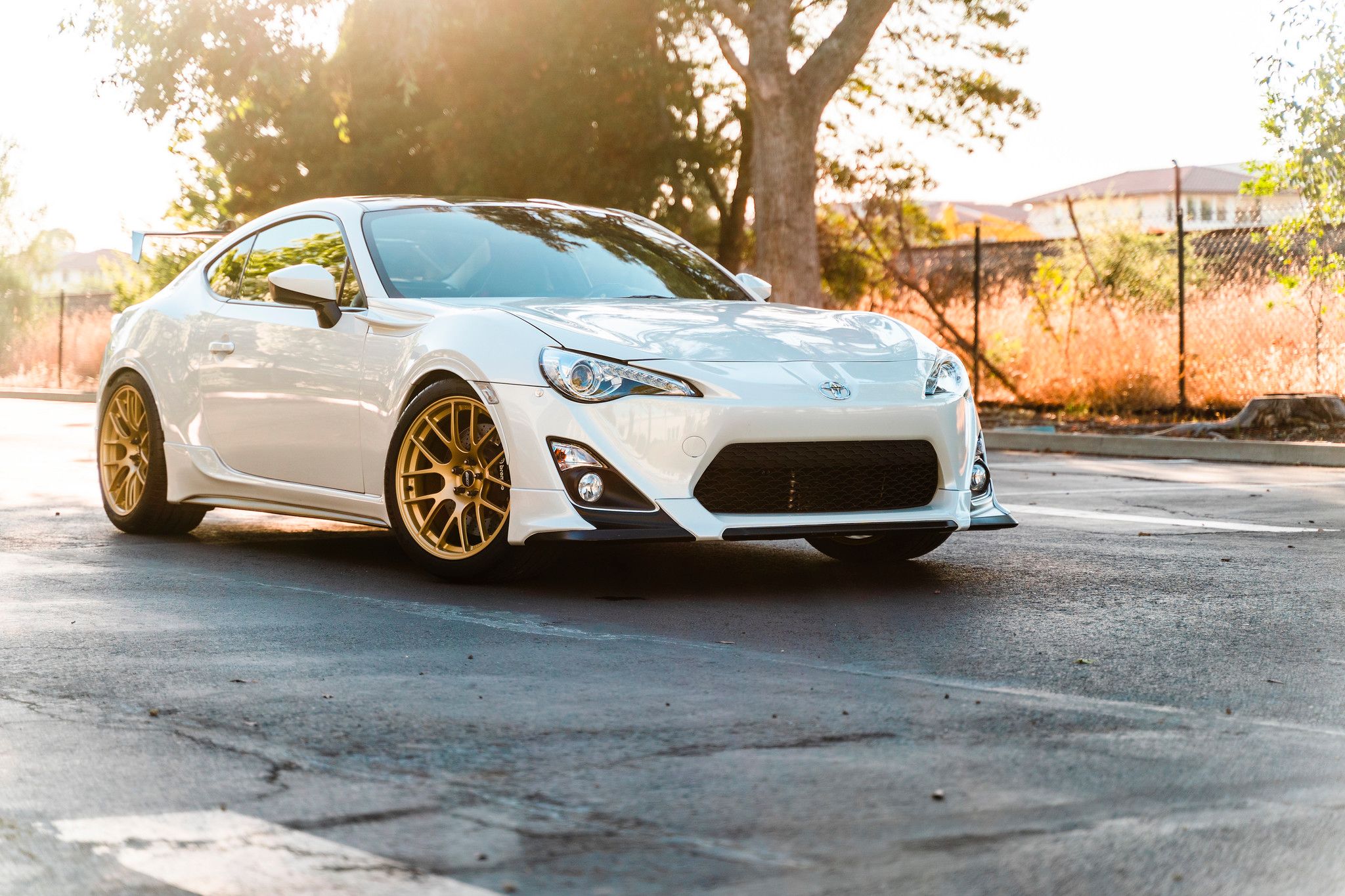 White Scion FR-S with 18" EC-7R Apex wheels in Satin Gold
