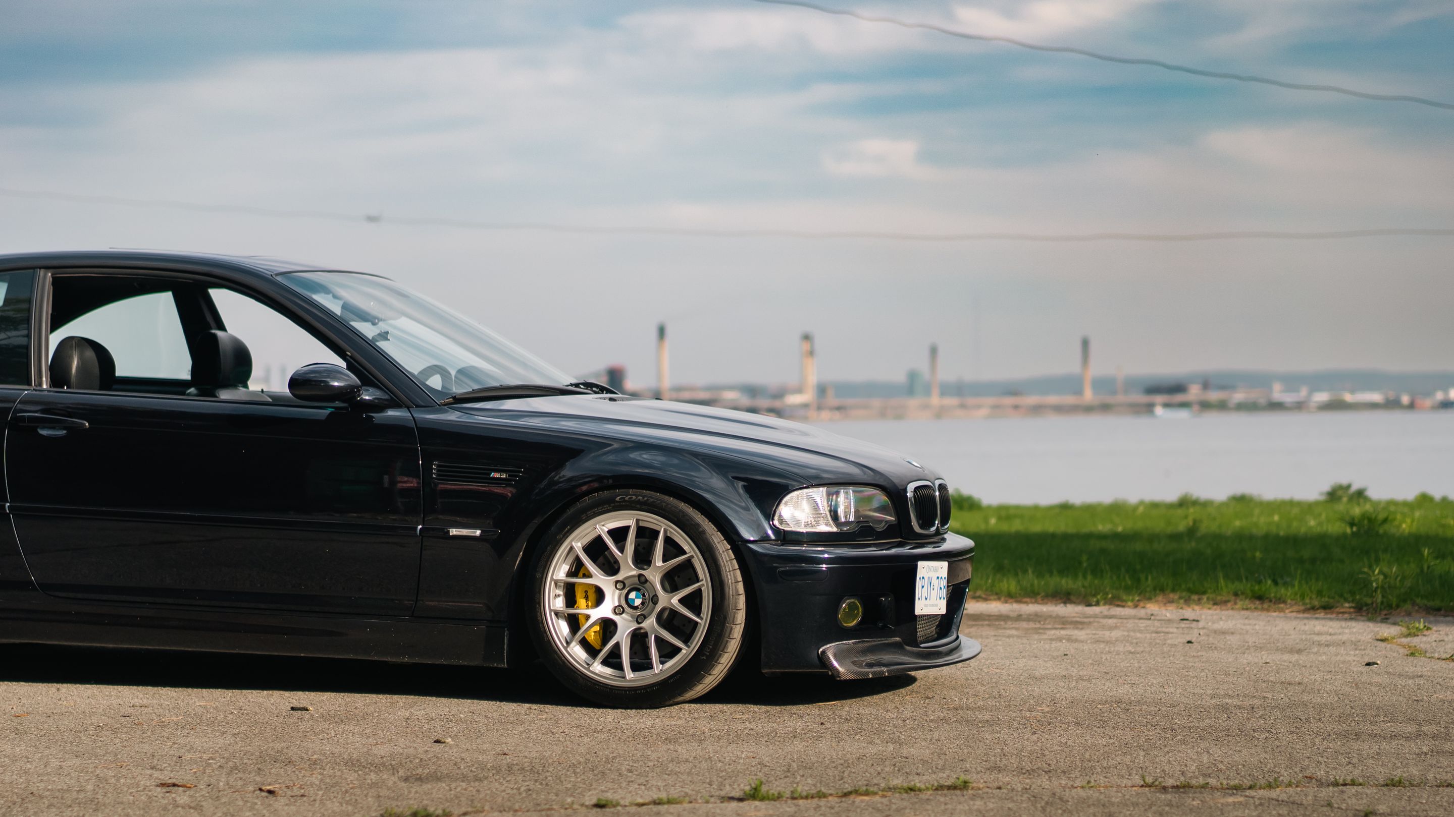 Black BMW E46 M3 with 18" EC-7 Apex wheels in Race Silver