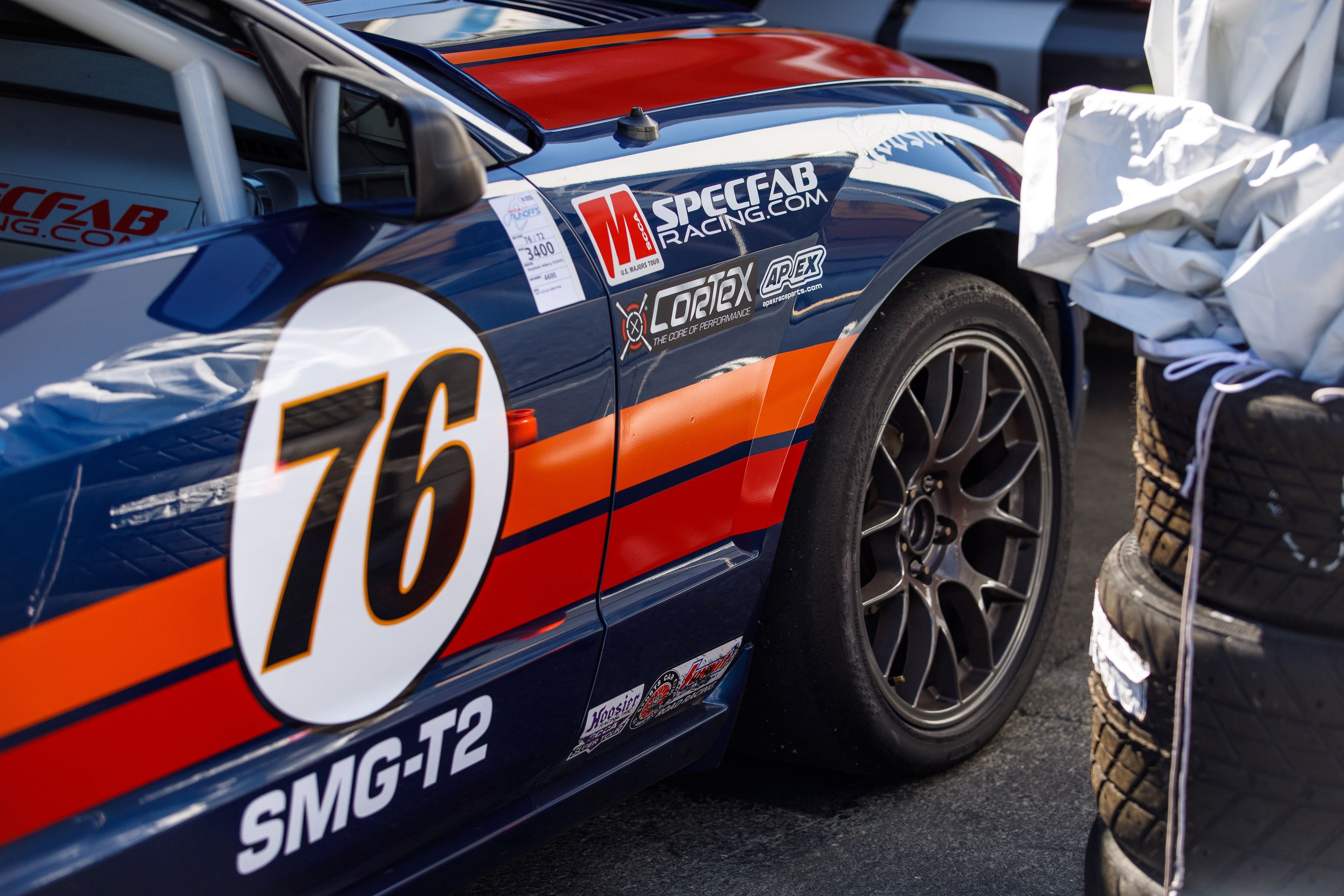 Blue Ford S197 Mustang GT with 18" EC-7 Apex wheels in Anthracite