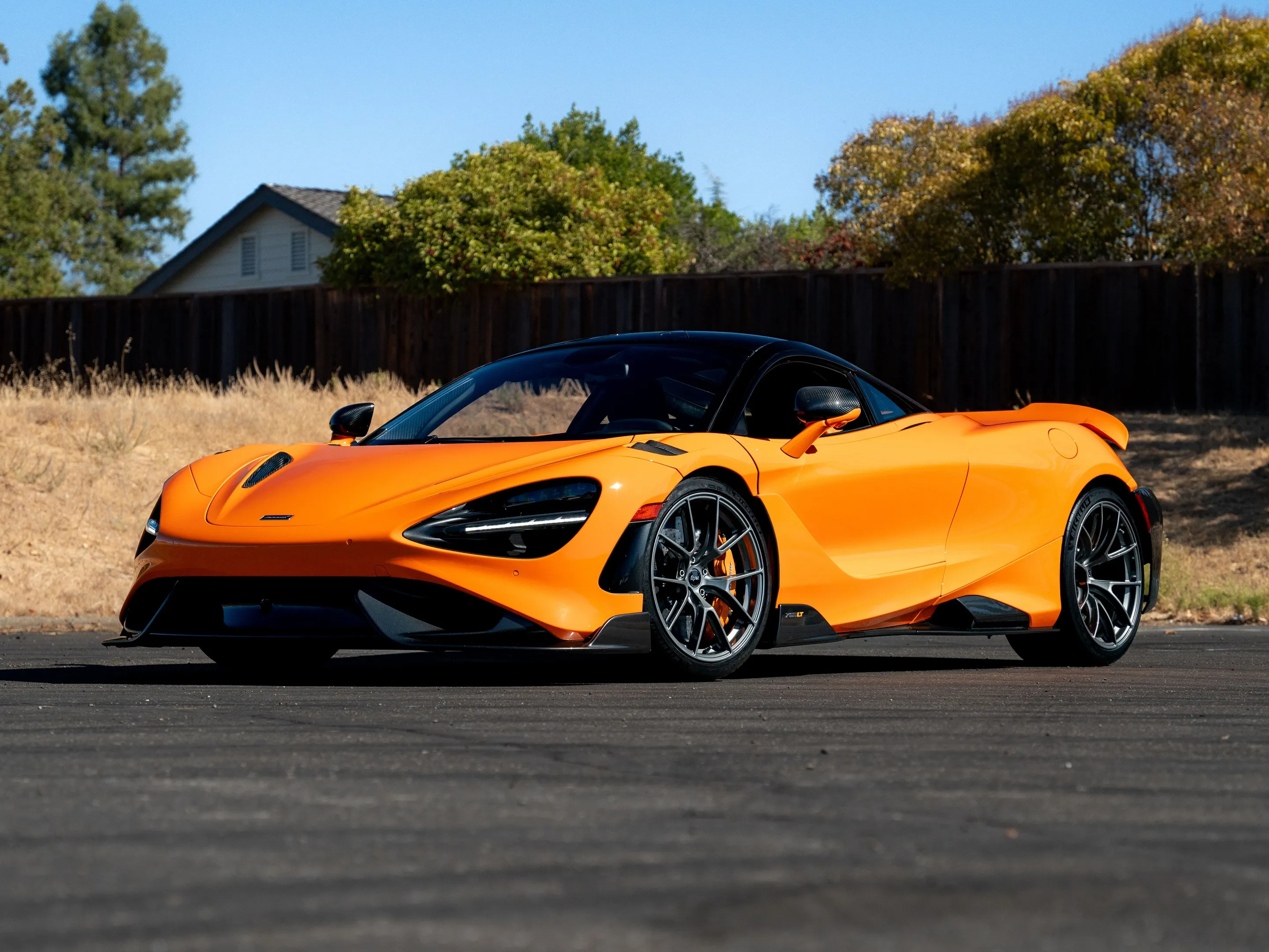 Orange McLaren 765LT with 19"/20" VS-5RS Apex wheels in Anthracite