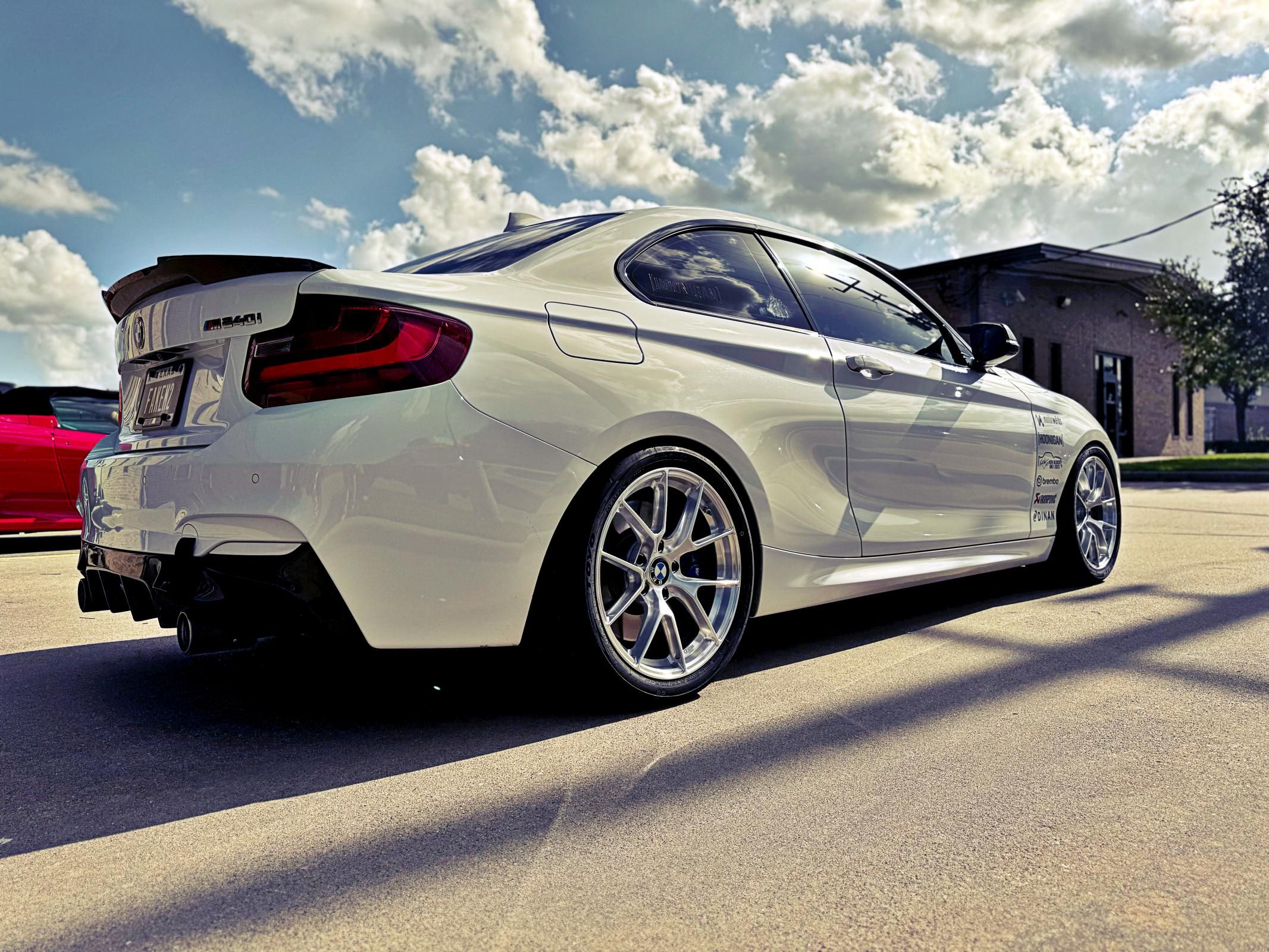 White BMW F22 Coupe 2 Series with 18" VS-5RS Apex wheels in Brushed Clear