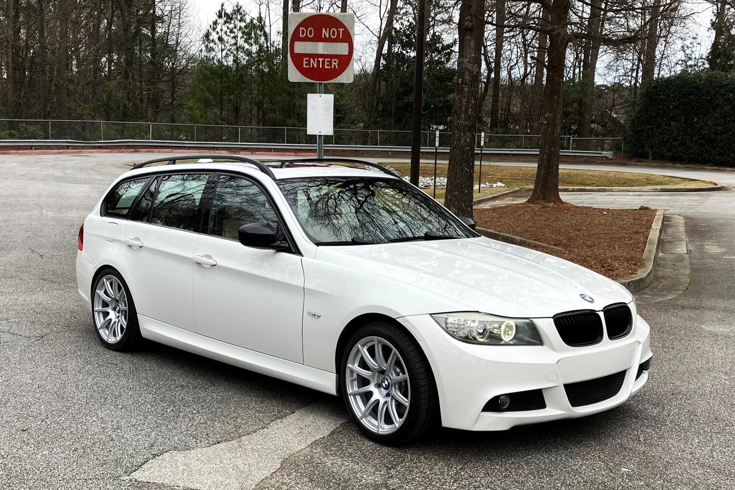 E91 Rims BMW E91 LCI Wagon 3 Series with 18