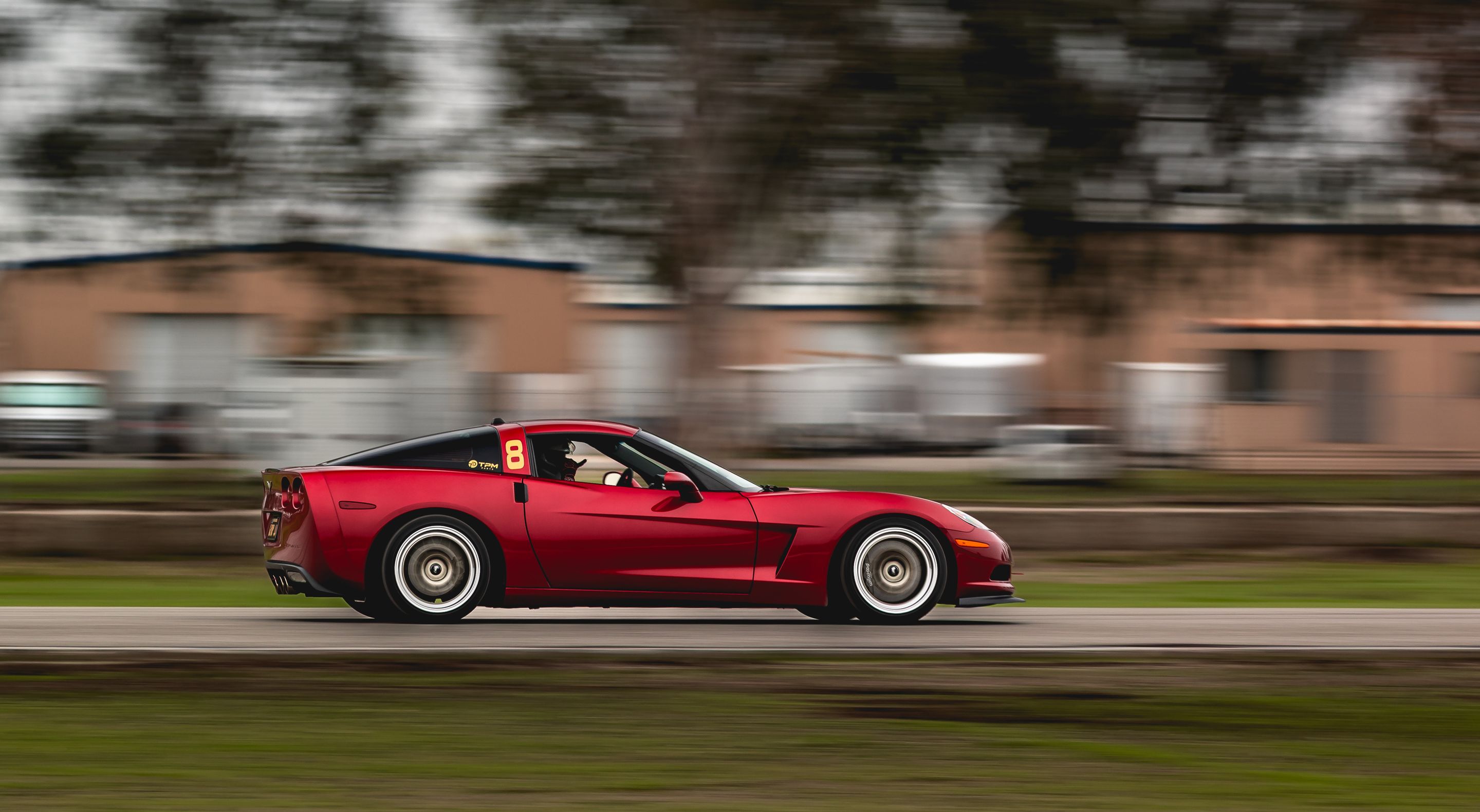 Red Chevrolet C6 Corvette Base/Z51 with 18" ML-10RT Apex wheels in Machined Lip Gloss Motorsport Gold