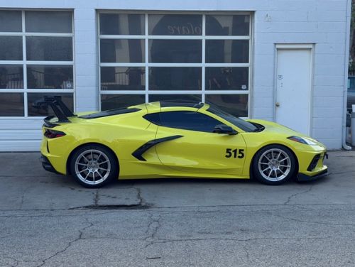 Yellow Chevrolet Corvette - SM-10RS in Brushed Clear