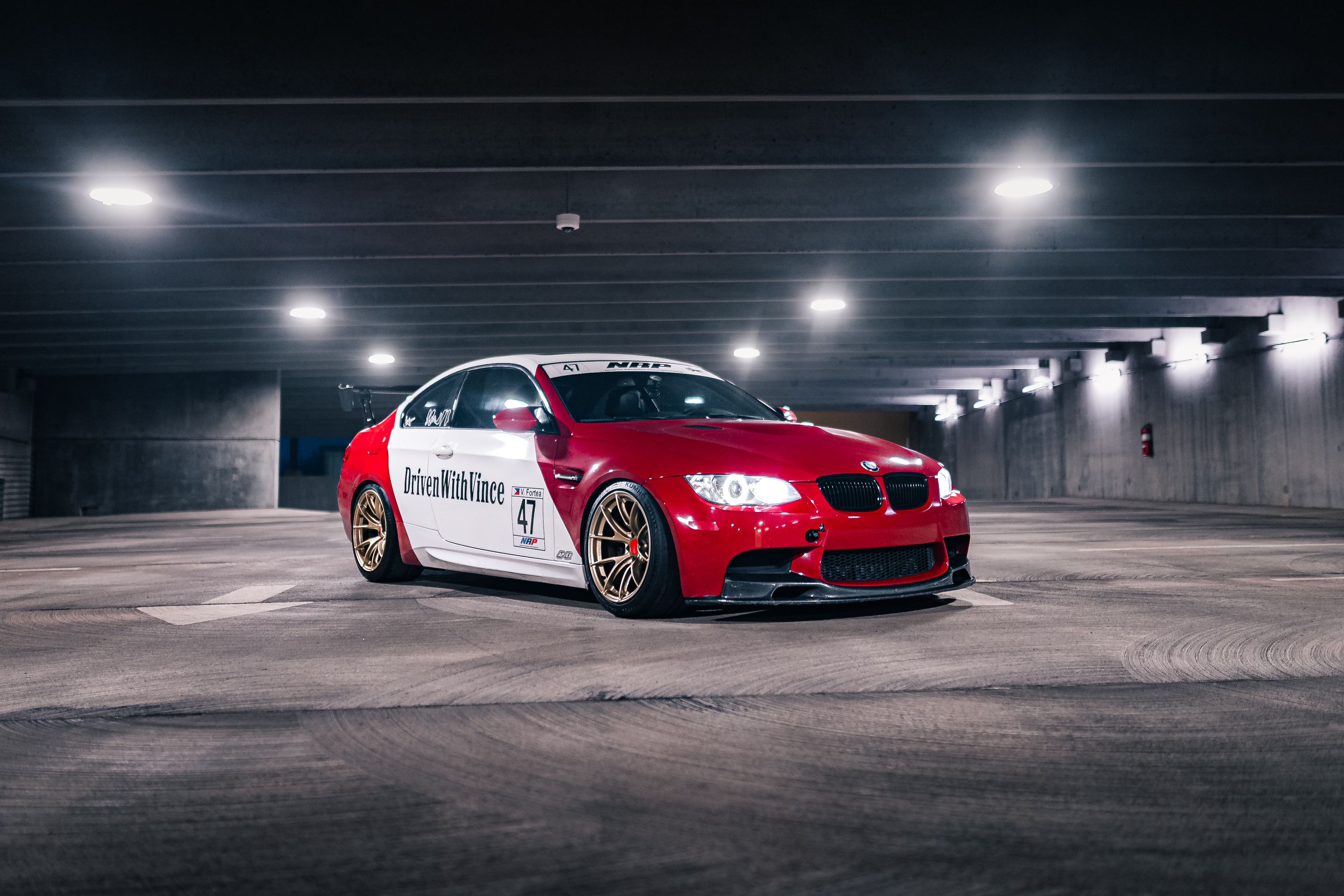 Multicolor BMW E92 Coupe M3 with 18" VS-5RS Apex wheels in Motorsport Gold