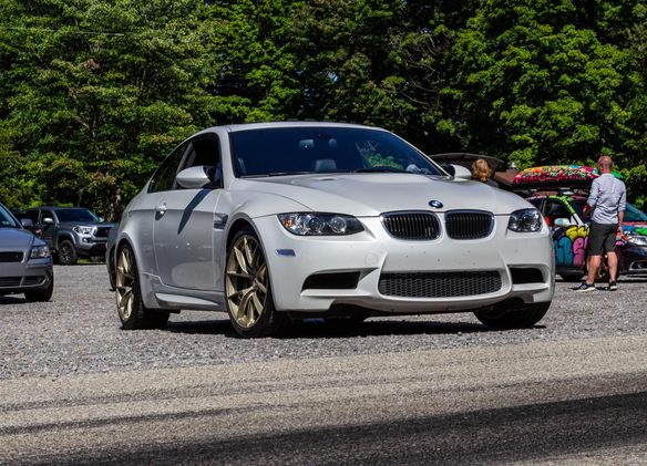 BMW E92 Coupe M3 with 19" VS-5RS in Motorsport Gold