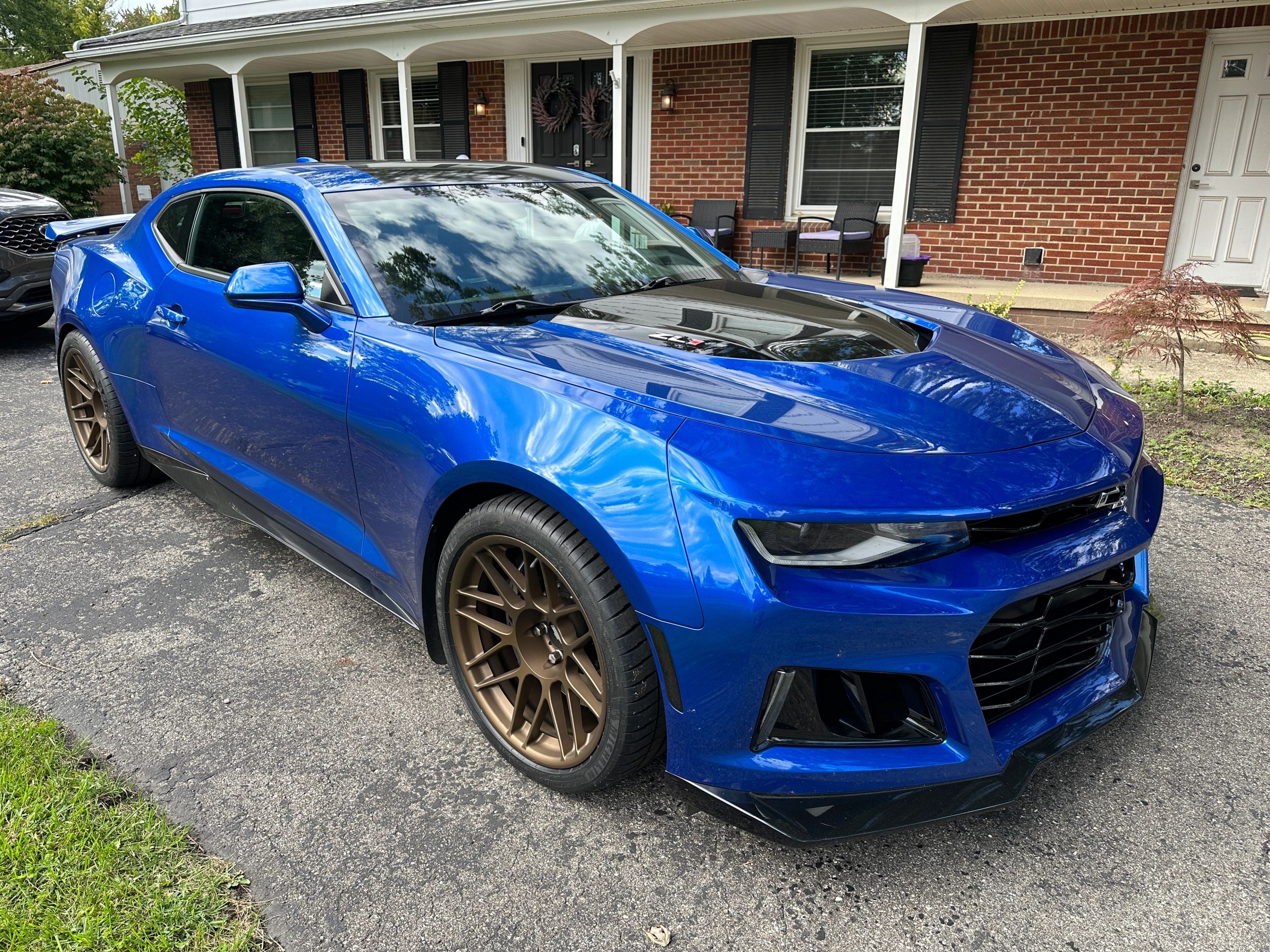 Blue Chevrolet 6th Gen Camaro ZL1 with 19" ARC-8 Apex wheels in Satin Bronze