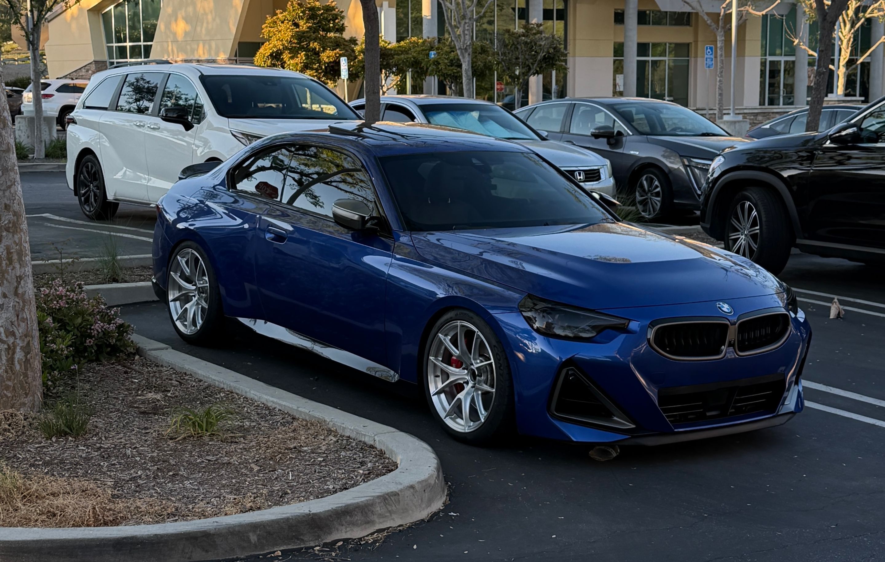Blue BMW G42 2 Series with 19" VS-5RS Apex wheels in Brushed Clear