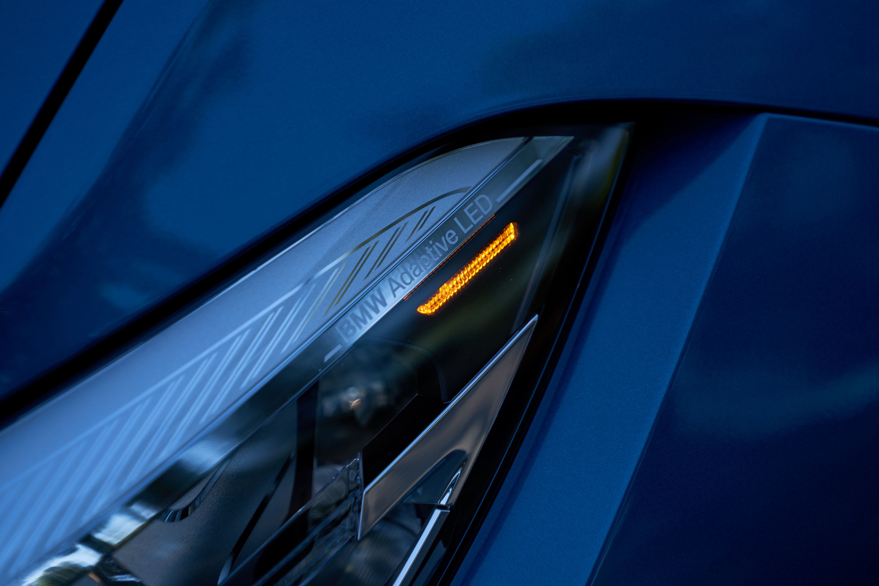 Blue BMW F87 M2 with 19" EC-7 Apex wheels in Race Silver