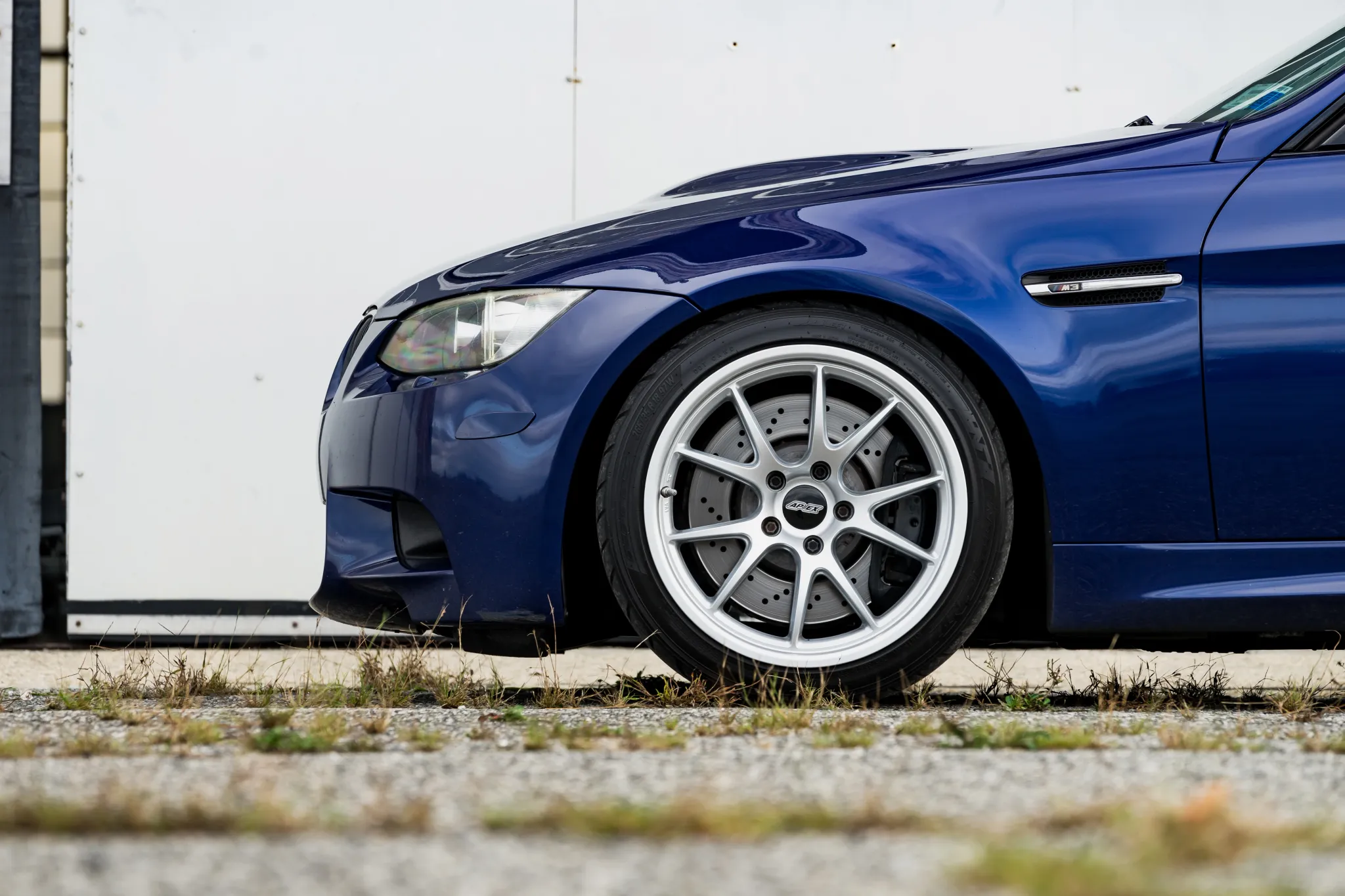 BMW E90 Sedan M3 with 18