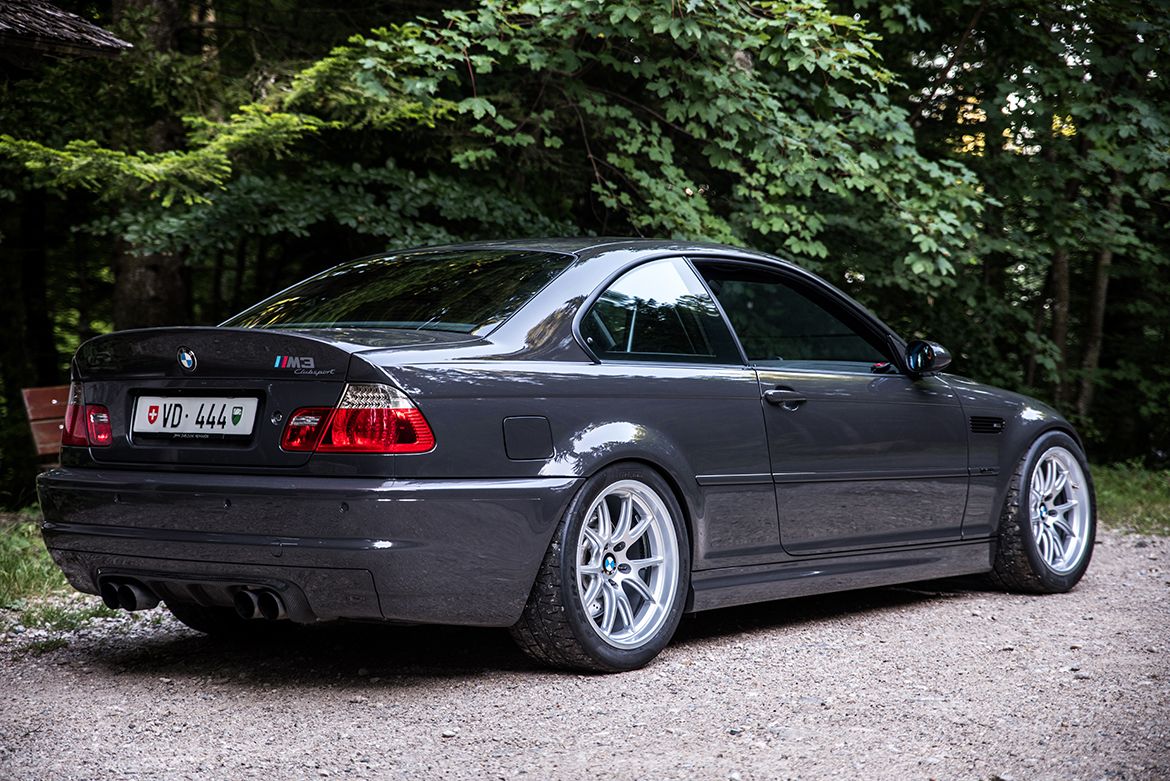 Grey BMW E46 M3 with 18" FL-5 Apex wheels in Race Silver