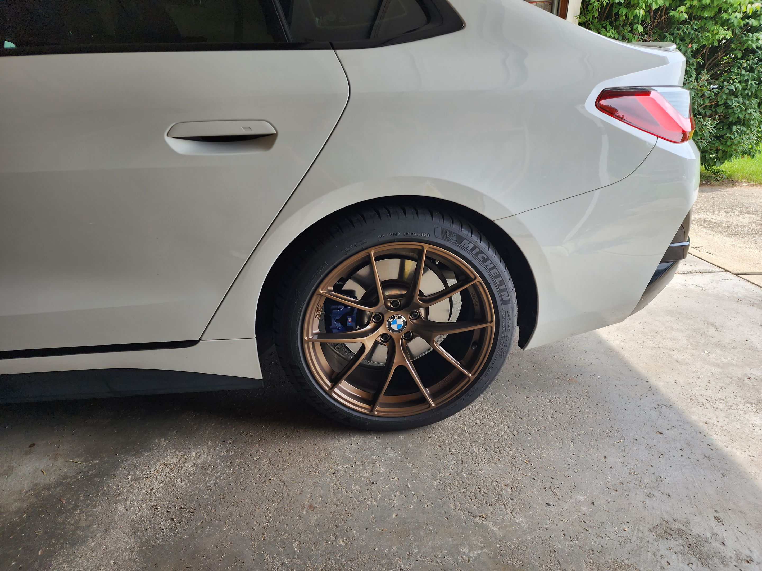 White BMW G26 Gran Coupe 4 Series with 19" VS-5RS Apex wheels in Satin Bronze